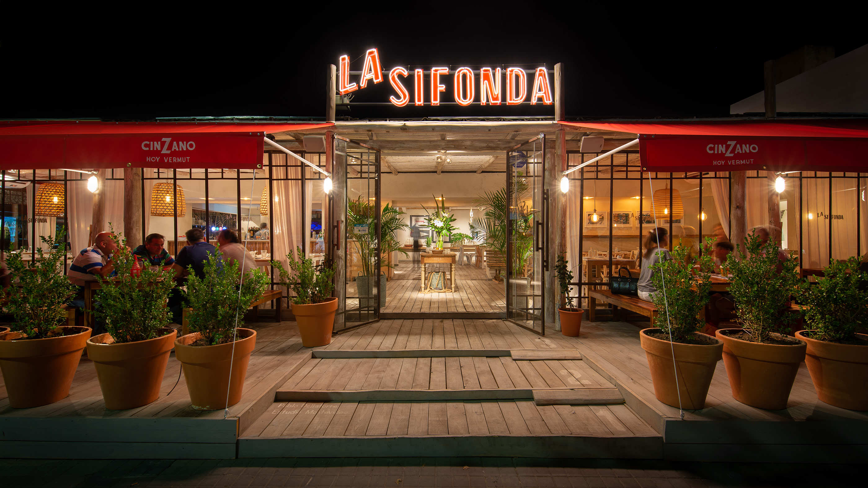 阿根廷 La Sifonda 餐厅 | 现代设计与美食的完美融合-3