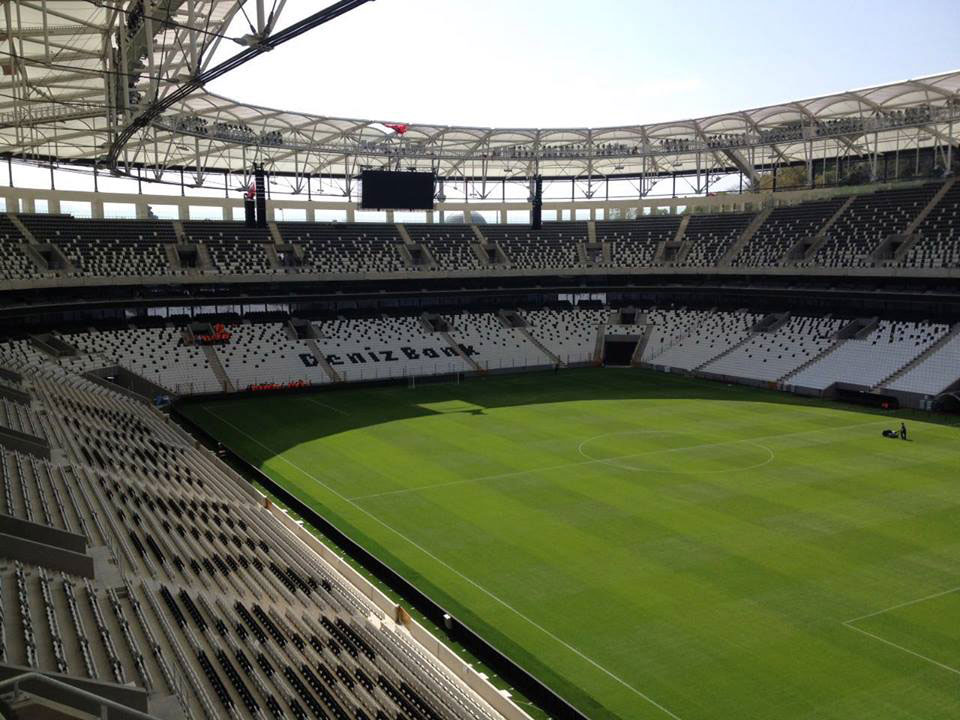 声音盛宴 | Vodafone Arena 的 30KH5 与 12KS5-6