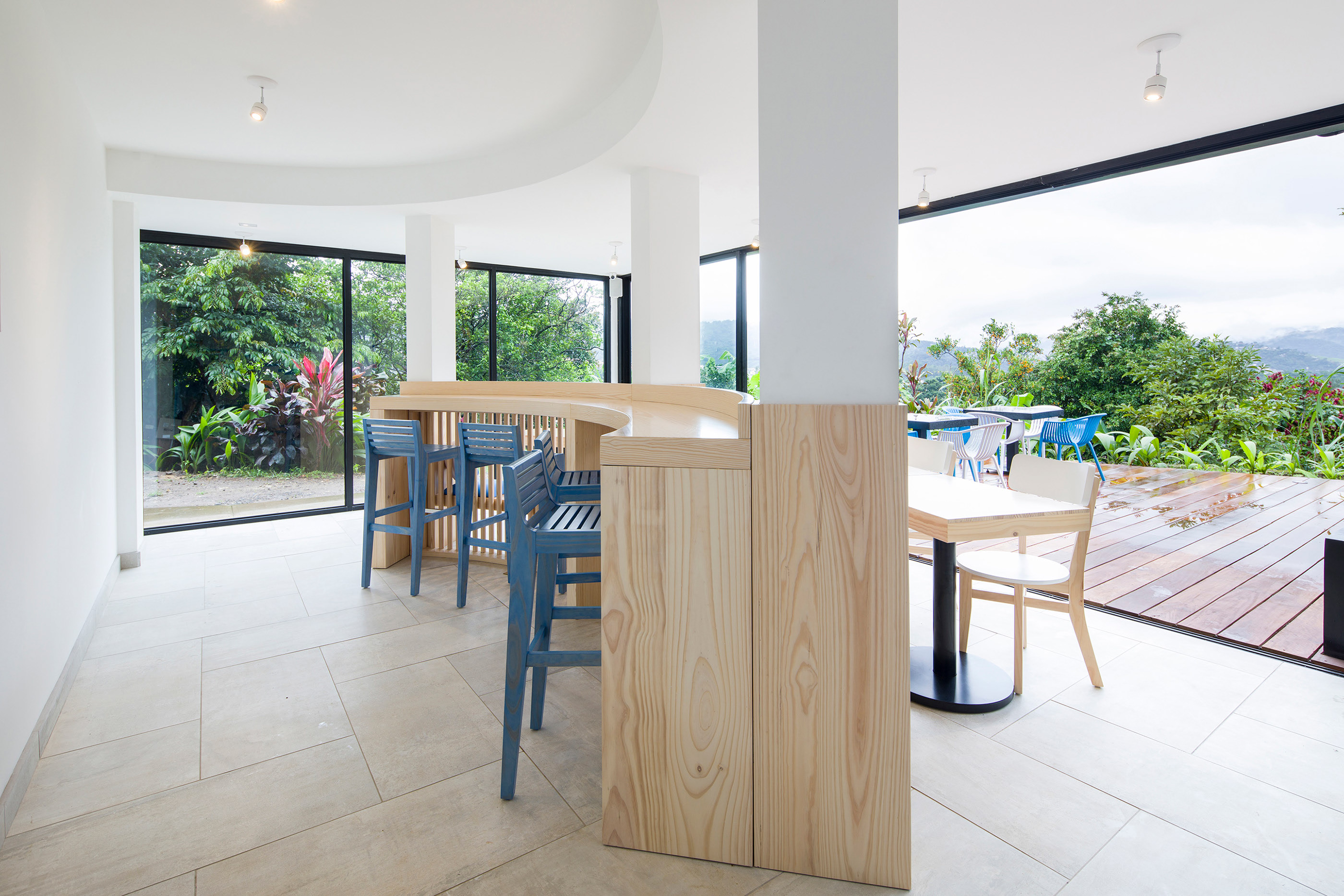 INTERIOR DESIGN: MOCAPAN-40