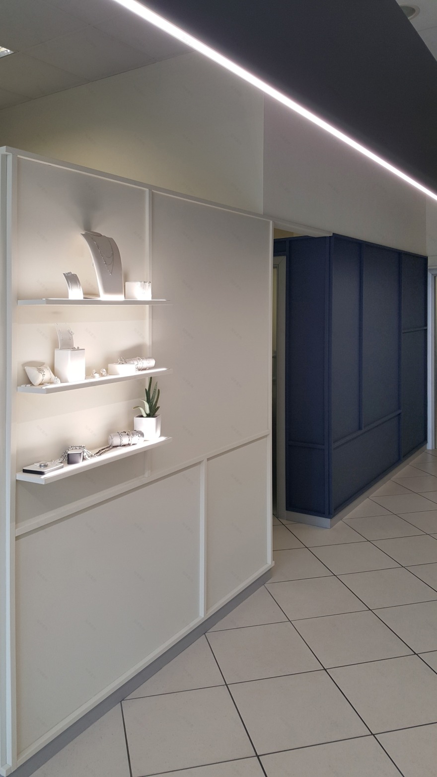 舒适地带 | 摩德纳健康中心翻新设计-9