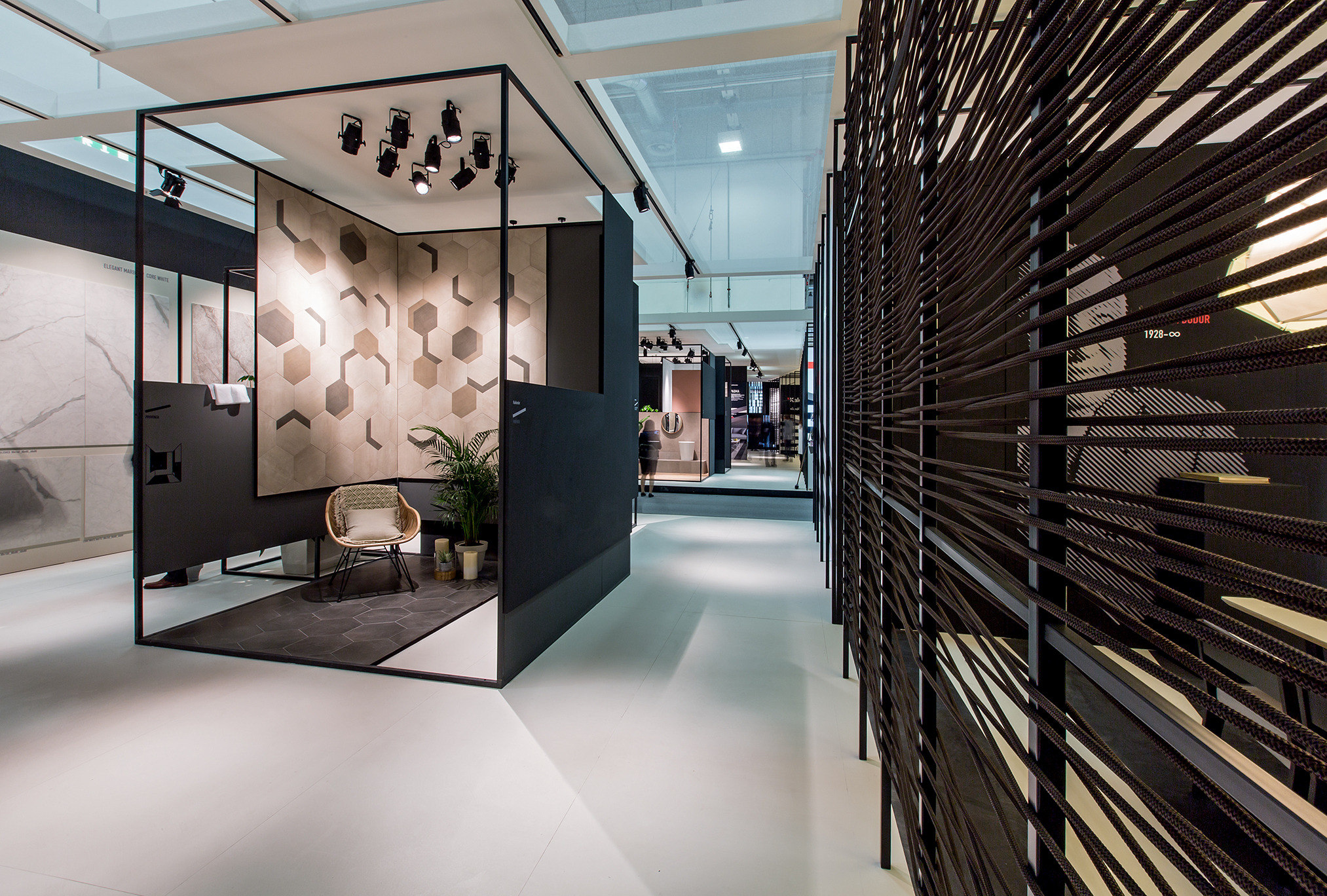 2016 年意大利博洛尼亚陶瓷展 KALE 陶瓷展位设计-5