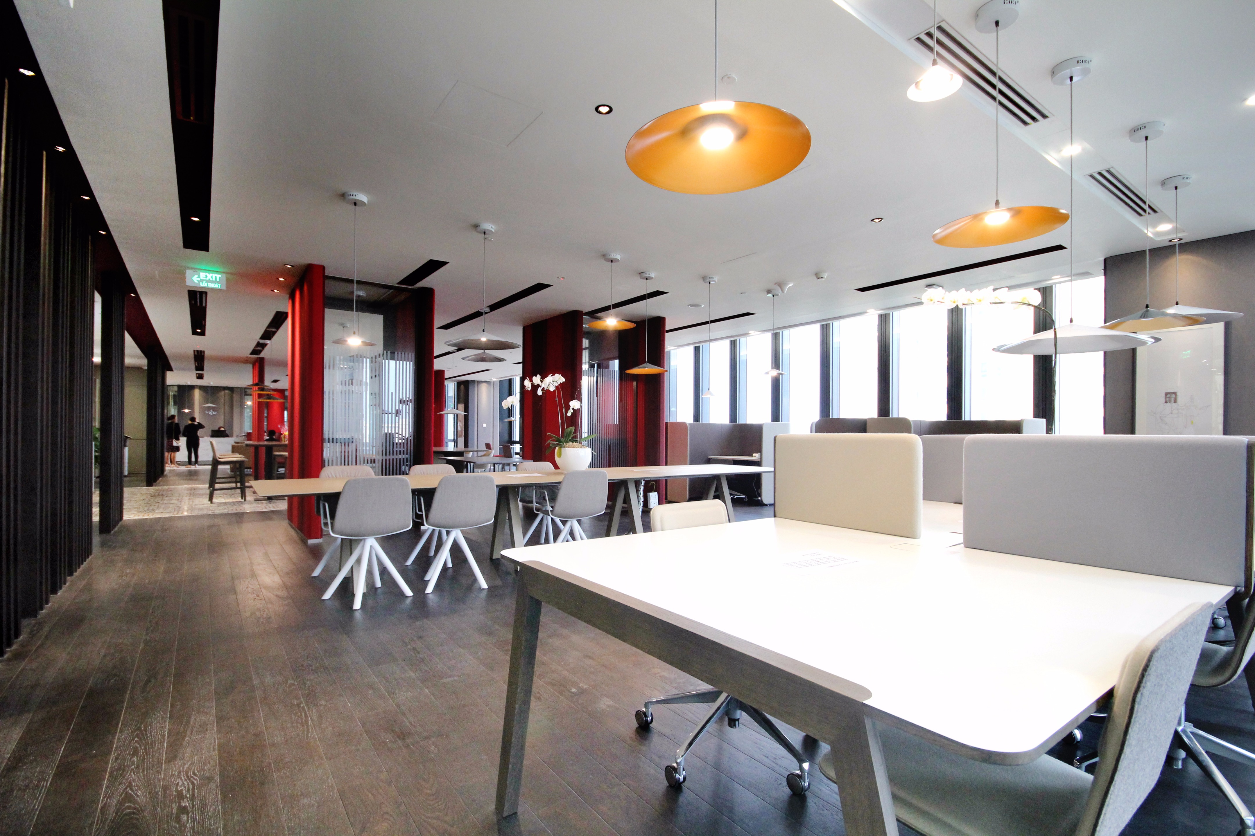 越南最大城市中心的灵动办公空间-14