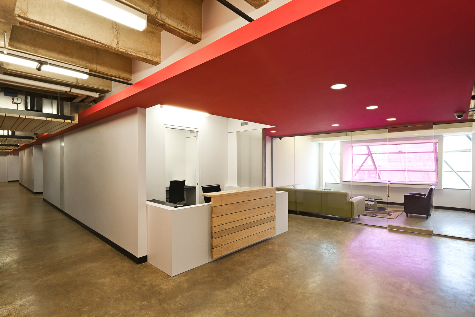 废弃银行变身为创意音乐学院-8