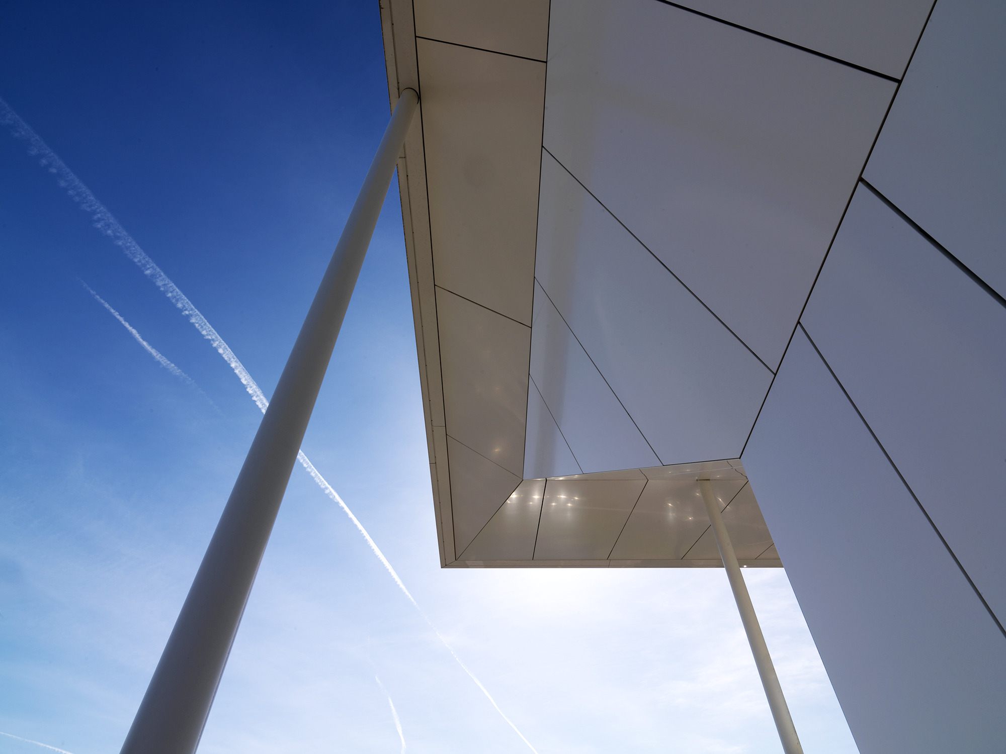 兄弟·科 zzi 博物馆 | 神秘黑盒中的红色激情-14