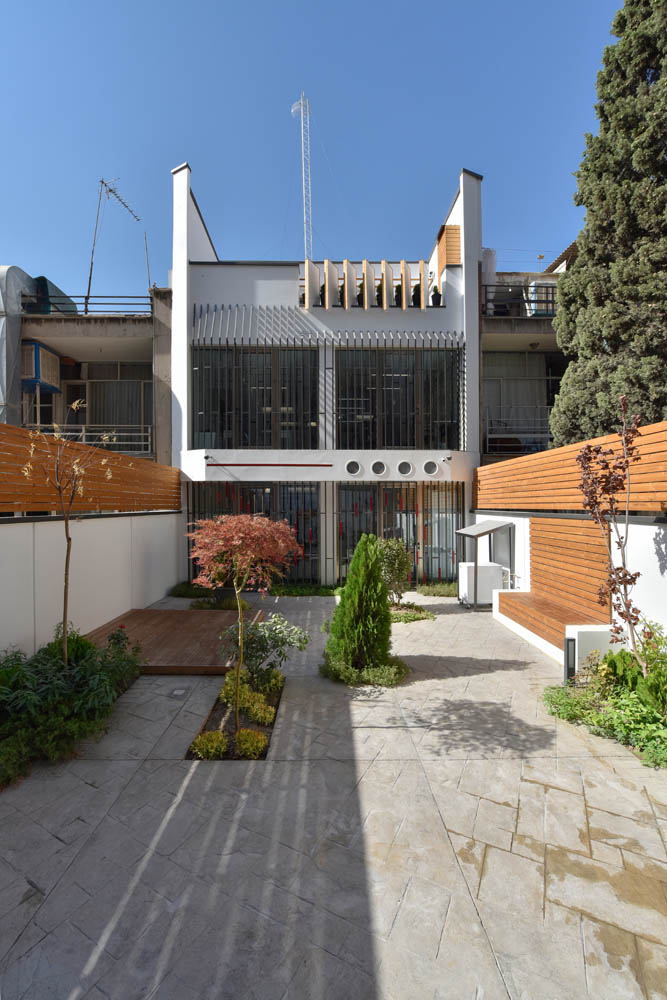 伊朗 Varesh 办公楼——简约现代的办公空间设计-1