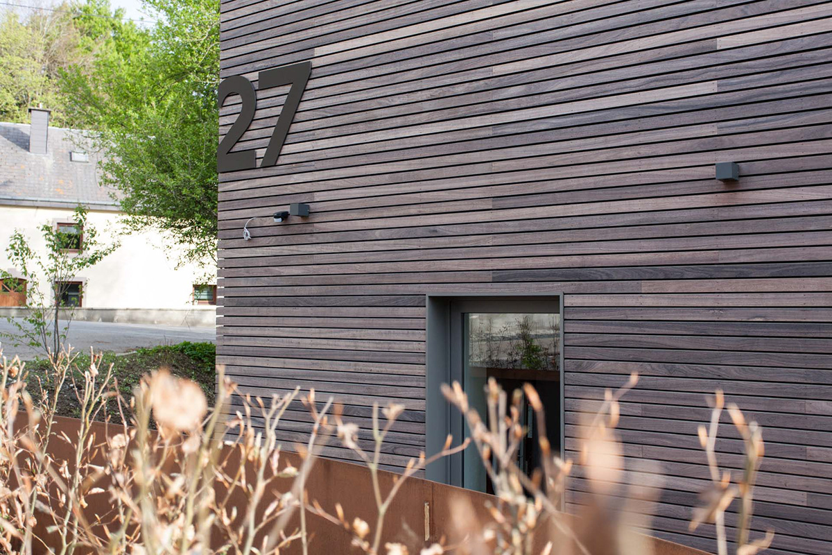 翻新老建筑,打造温馨专业足病诊疗空间-12