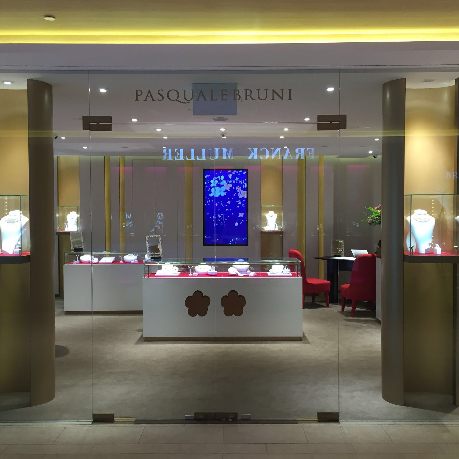 新加坡 Pasqualebruni 珠宝精品店室内设计-10
