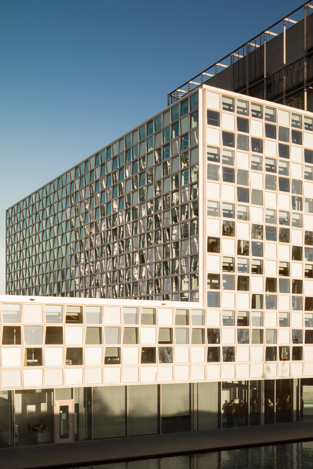 2015 年国际刑事法庭 | 公共广场与法律法院设计-4