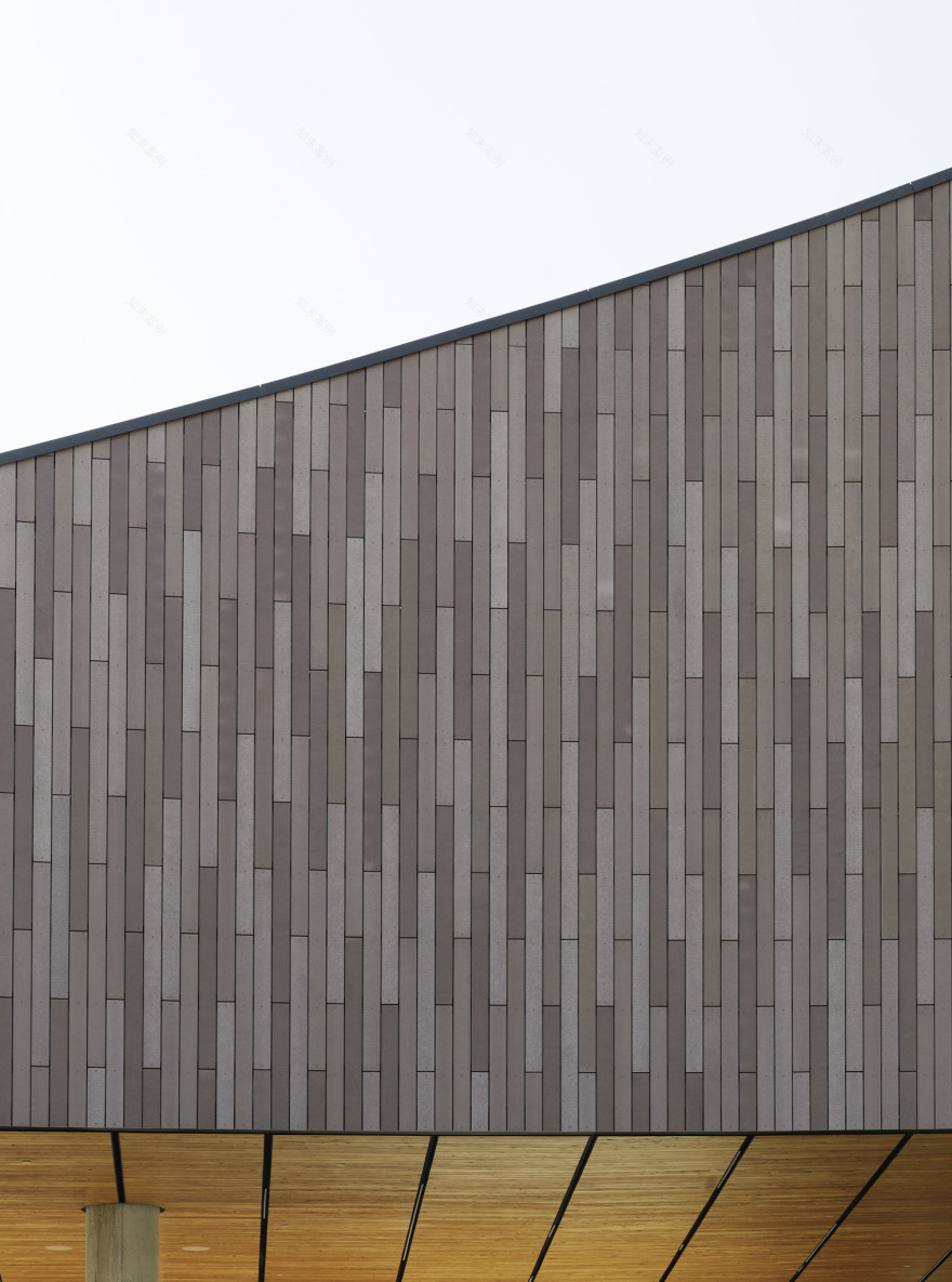 Titletown Sledding Pavilion(四季运动中心)-8