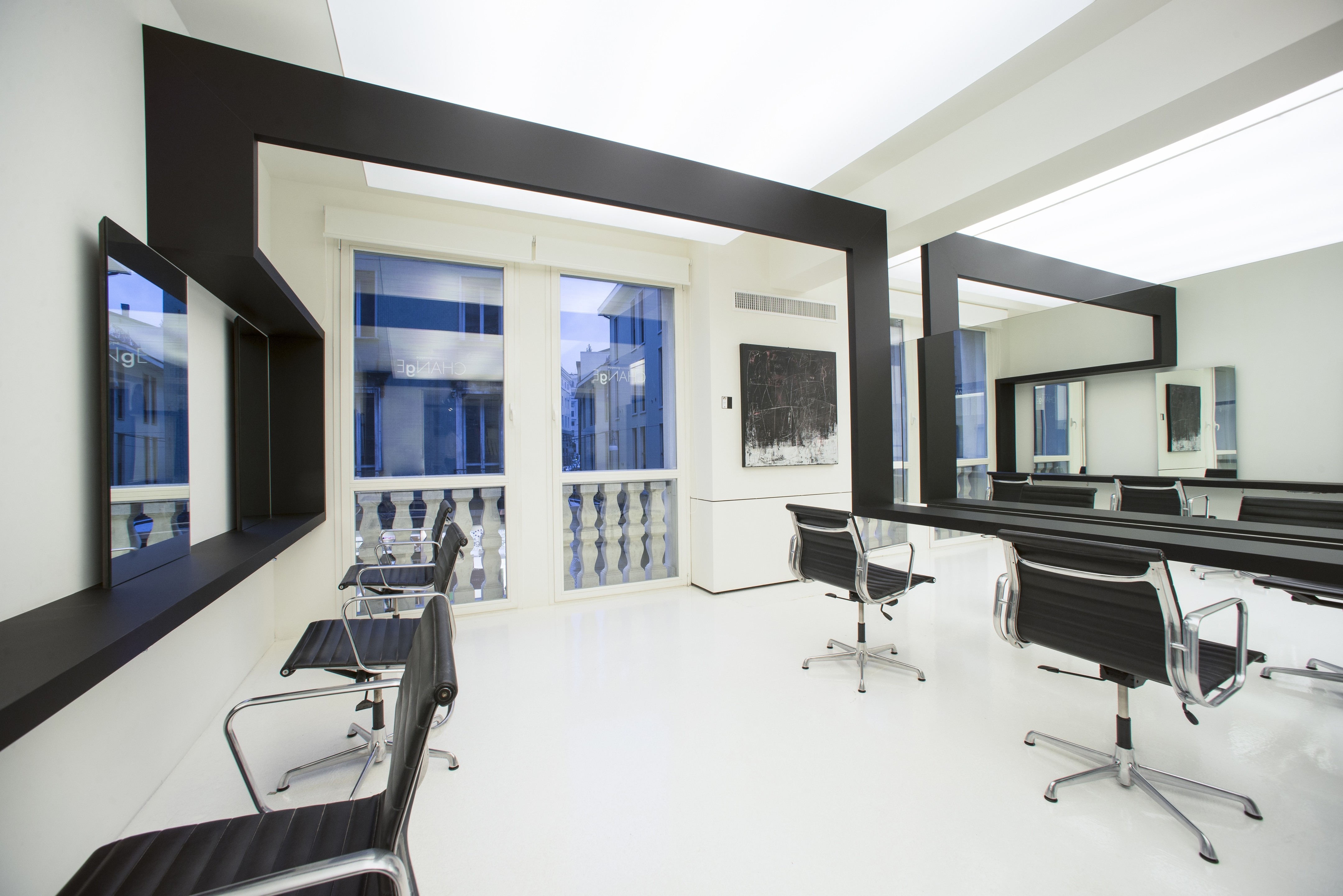 变化的线条之美 · 意大利商店室内设计-14