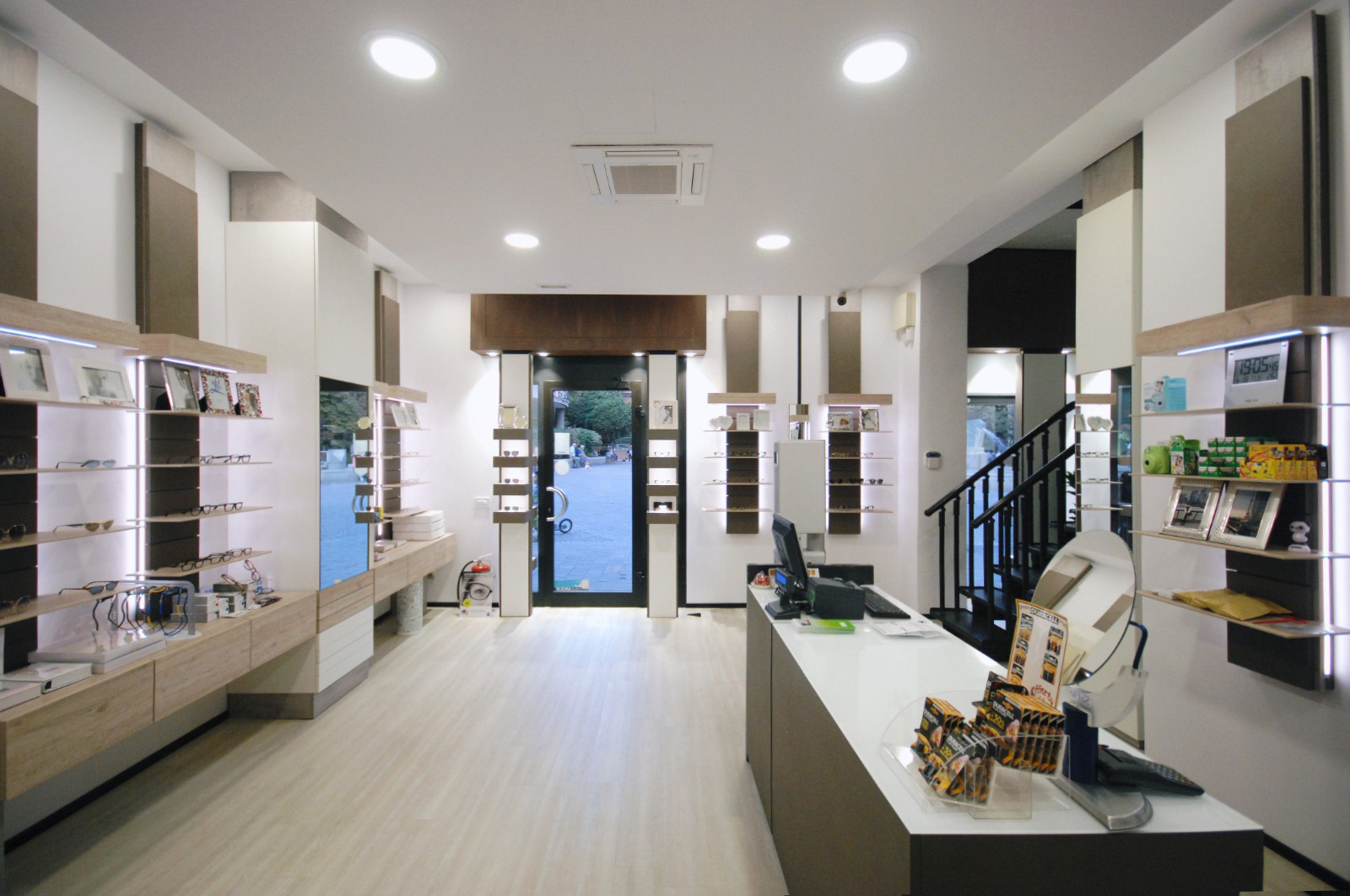 Ottica Zanini 眼镜店-7
