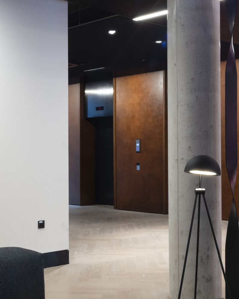 The Frames(砖,金属,玻璃的创意空间)-55