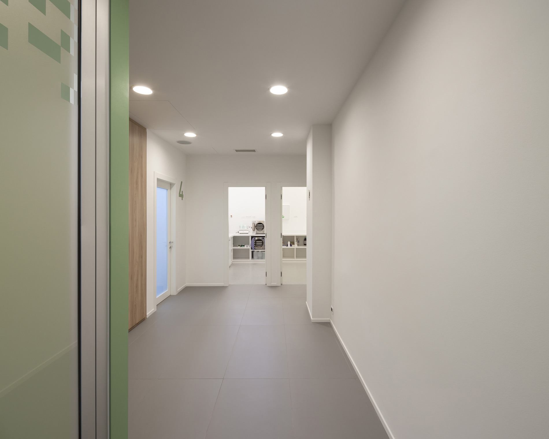 Cantarella 牙科诊所 | 自然光与色彩的巧妙运用-15