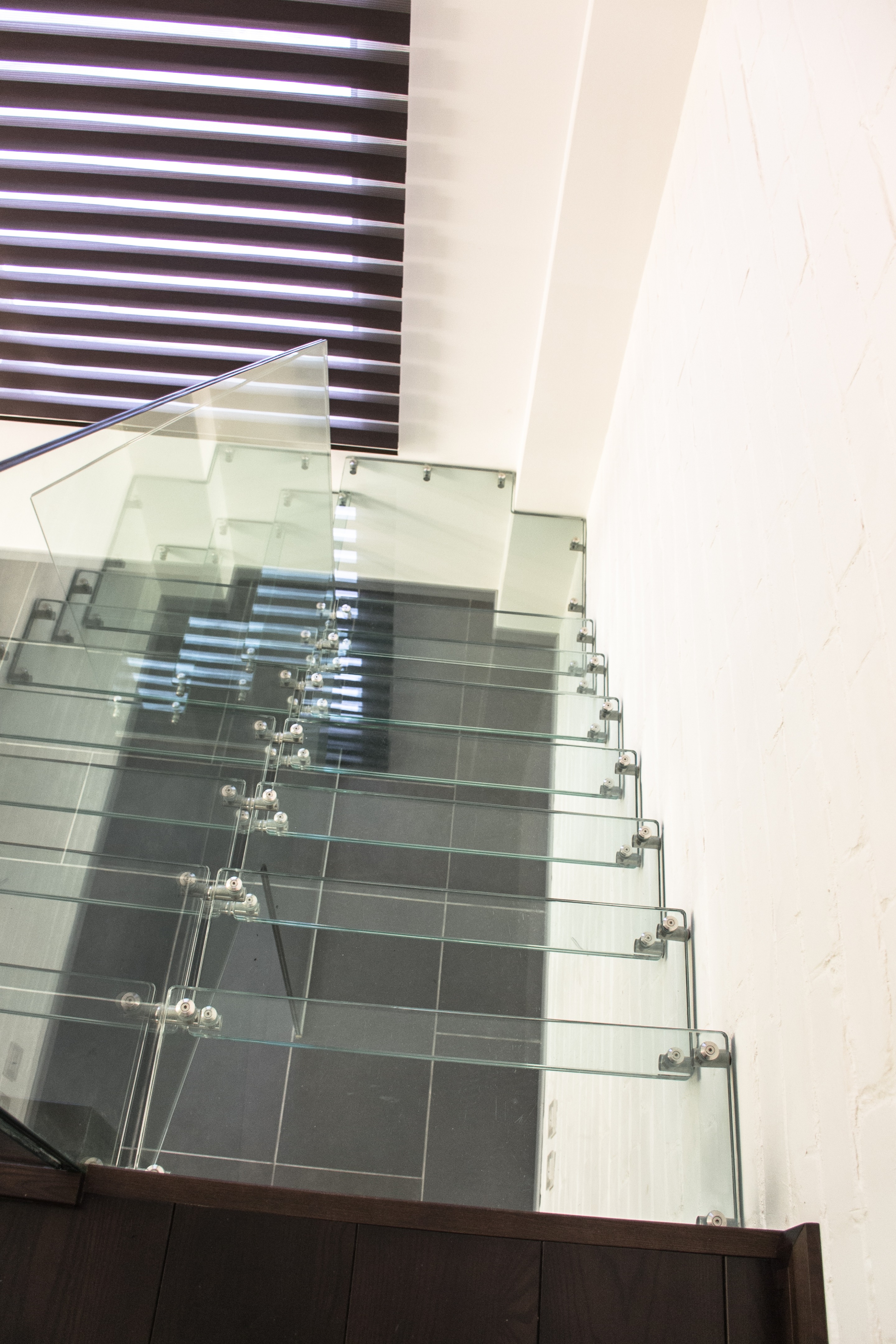 2016 年玻璃楼梯办公室设计-2