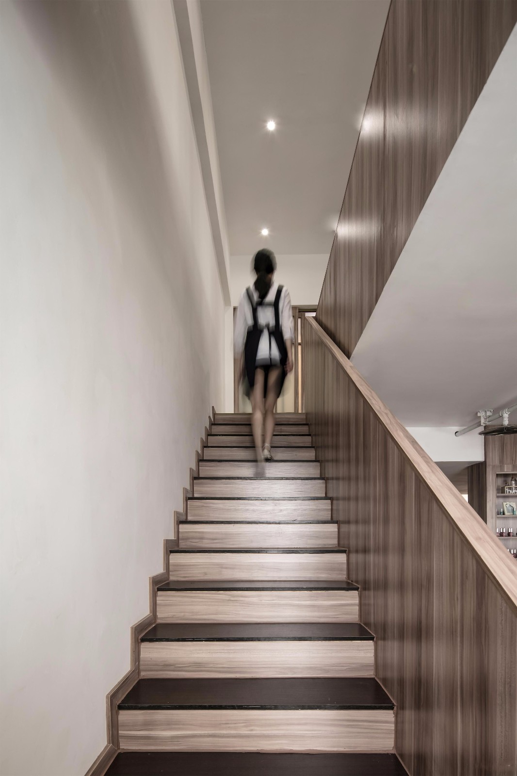 微风美甲店 | 现代简约风格演绎美甲空间-2