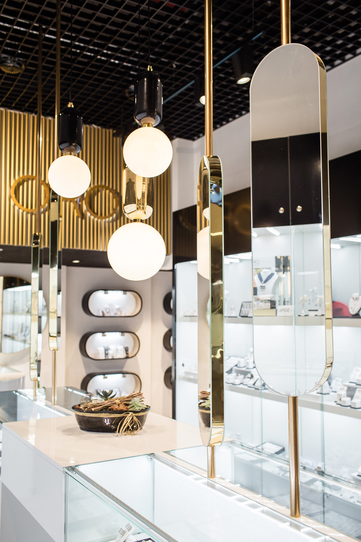 2017 年完成的 ORO 珠宝店室内设计-4