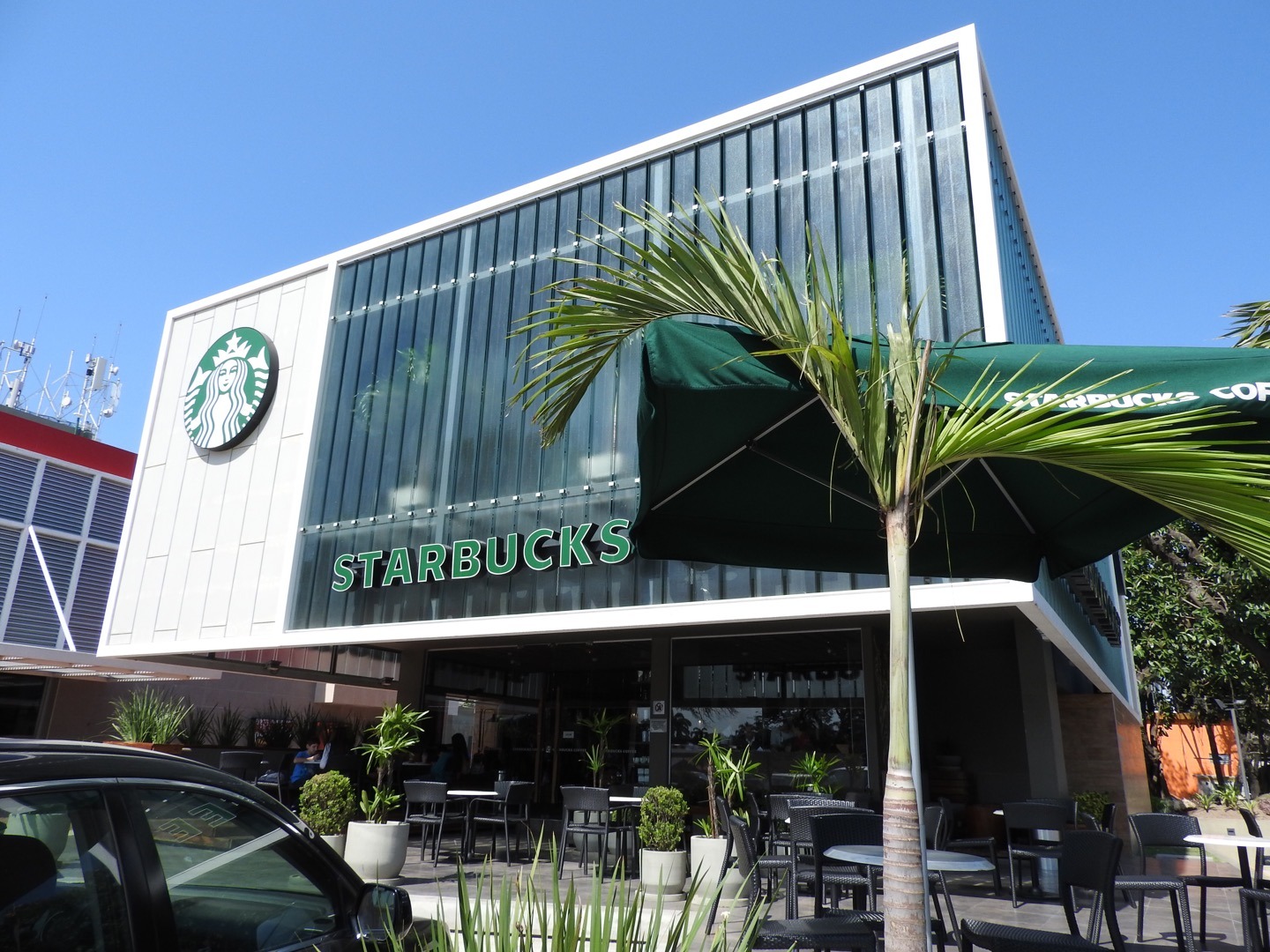 星巴克拉萨尔-1