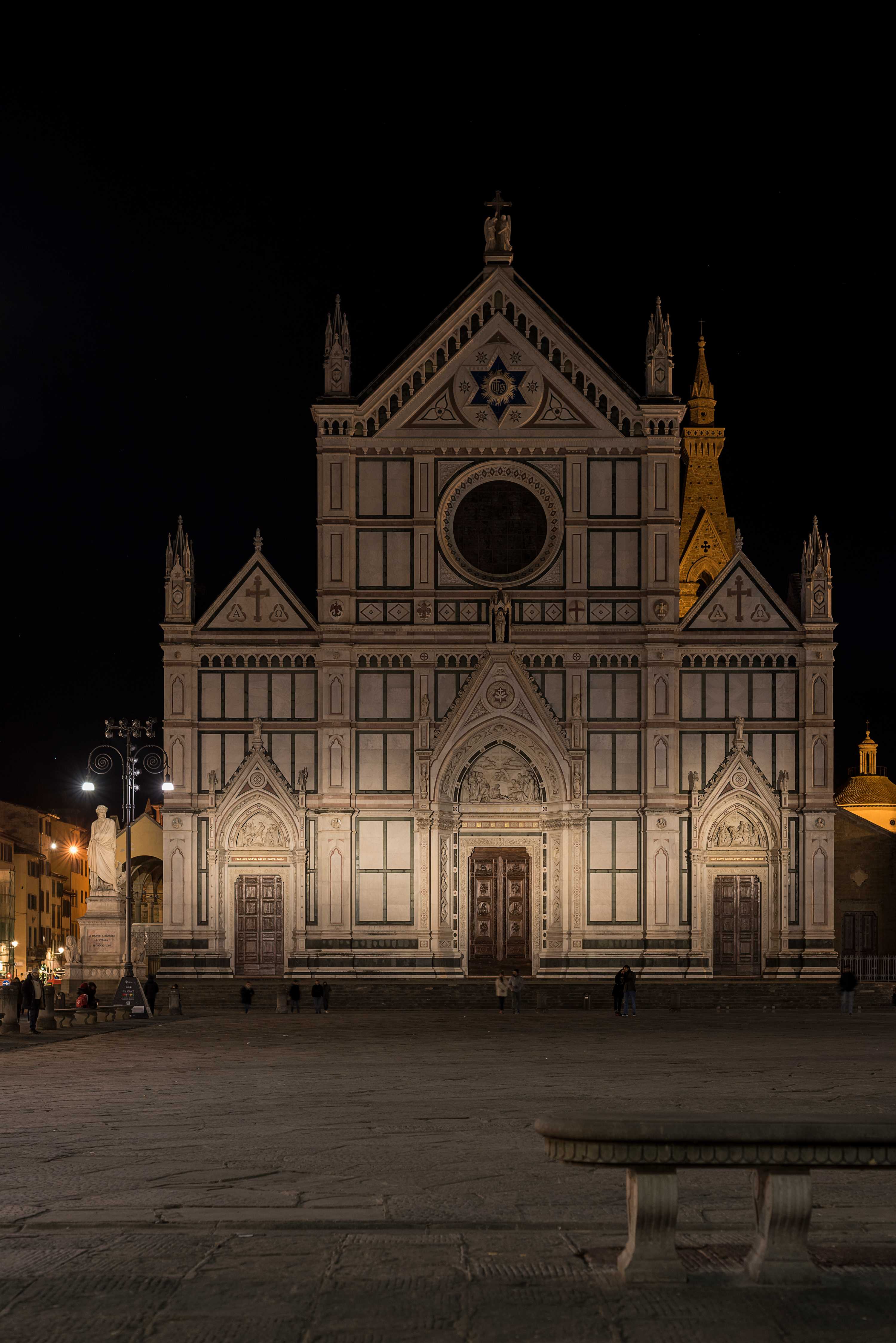 佛罗伦萨圣克罗斯大教堂外墙照明设计-27