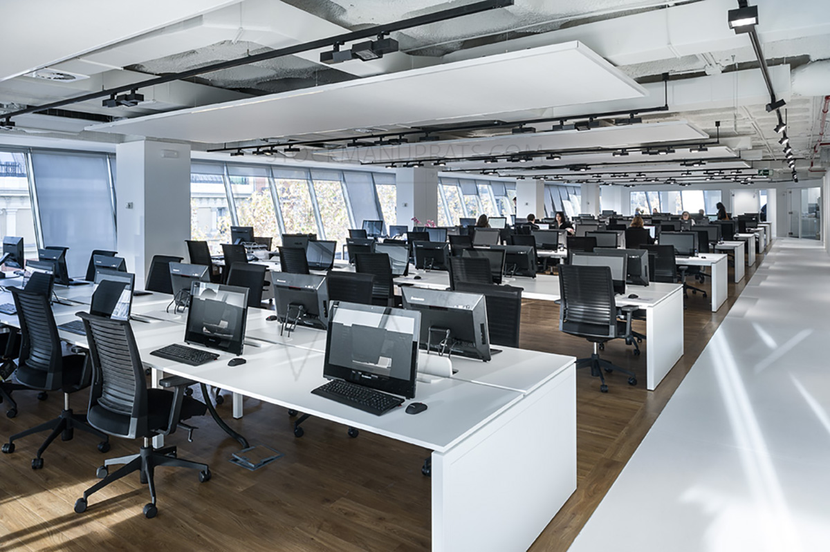 Open space area - interior design modern offices-10