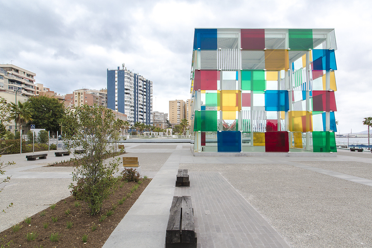 重塑海港风情,马洛卡港口 Muelle Uno 购物休闲空间-1