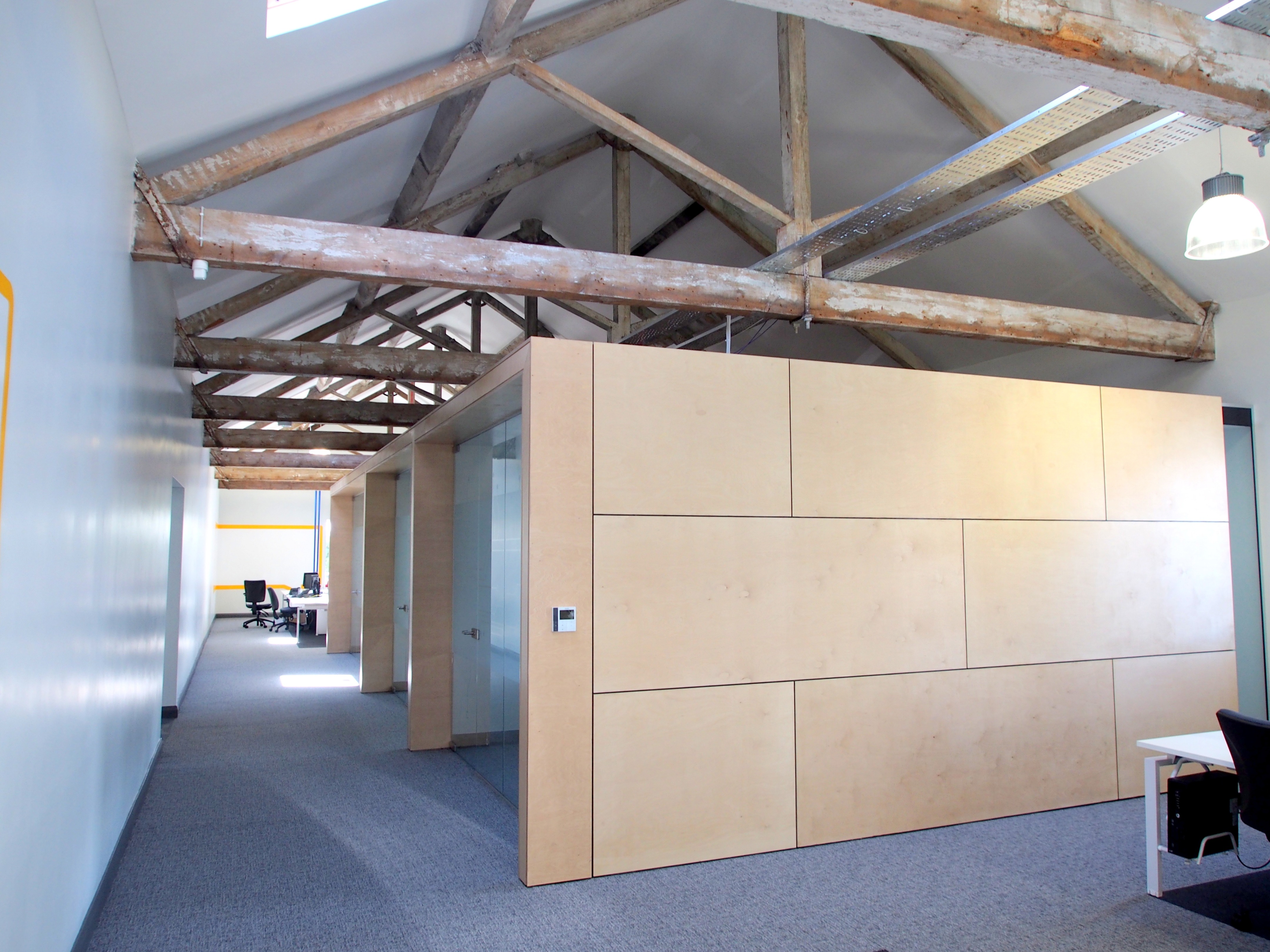 Intact Software 总部设计-11