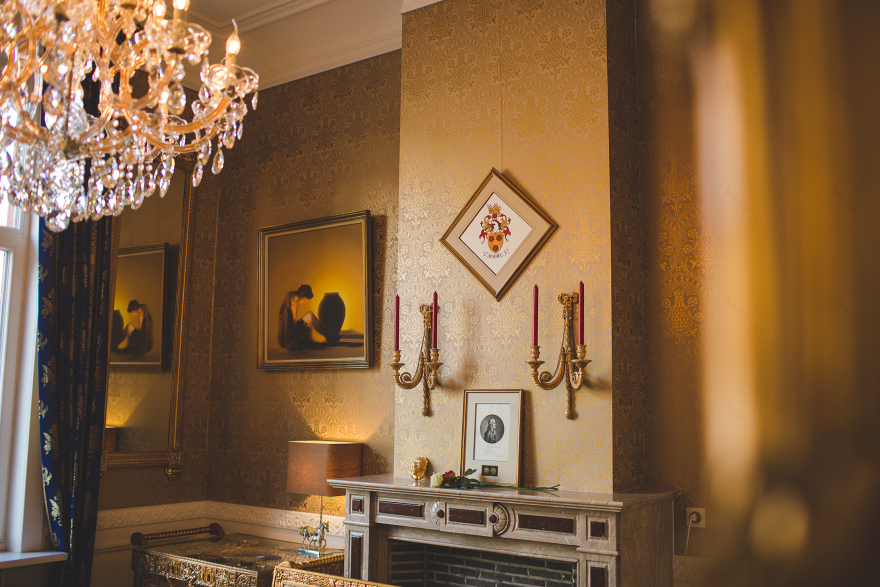 比利时 300 年历史古宅变身家具艺术展厅-2