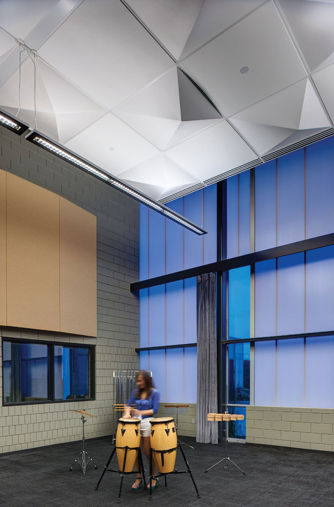 爱荷华州农村校园扩建，城市与乡村视觉对话-25