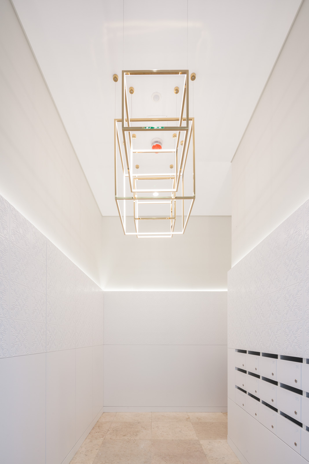 2018 年完工的多功能住宅设计-1