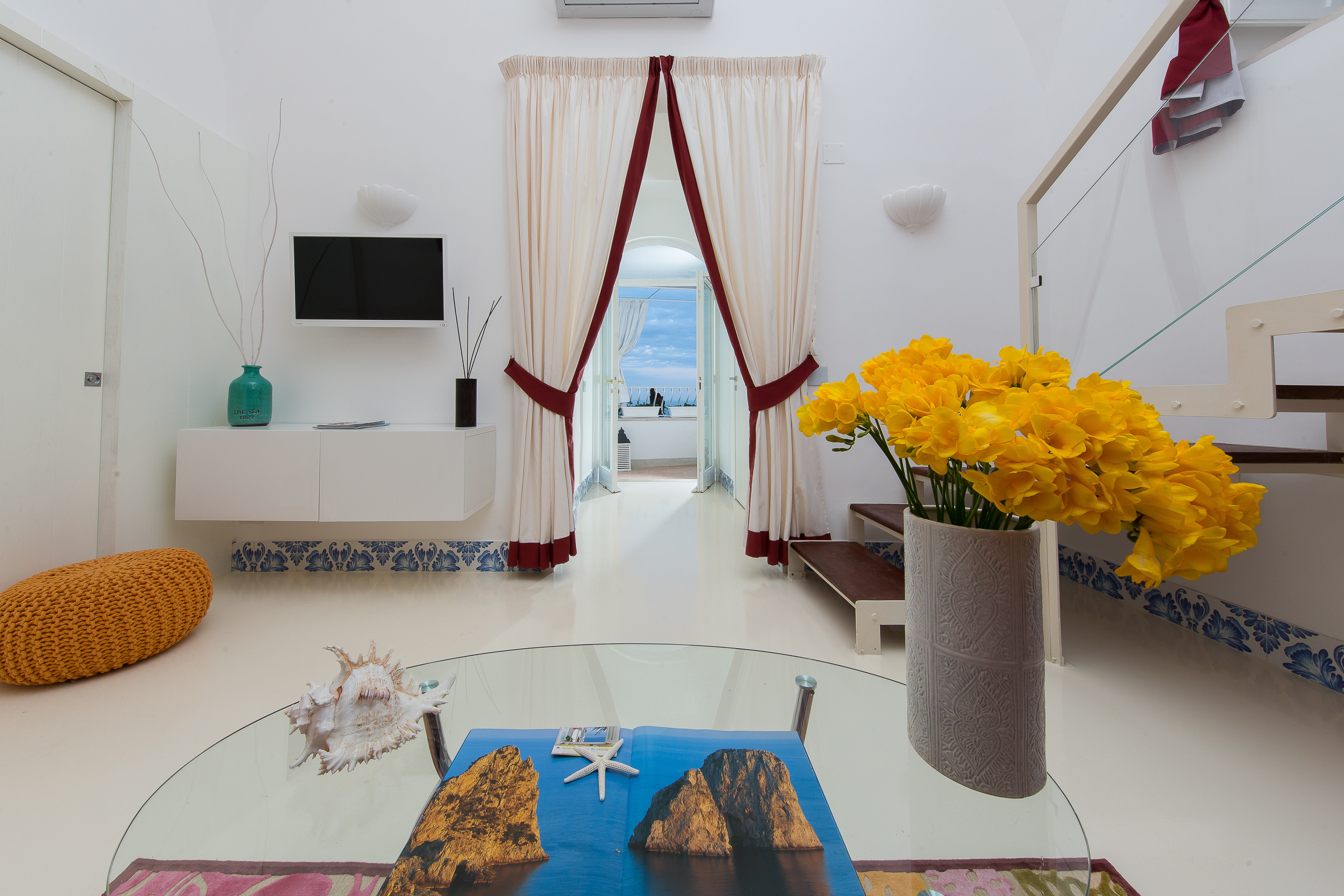 意大利卡普里岛“贝尔维德雷”家居设计&水疗中心-9