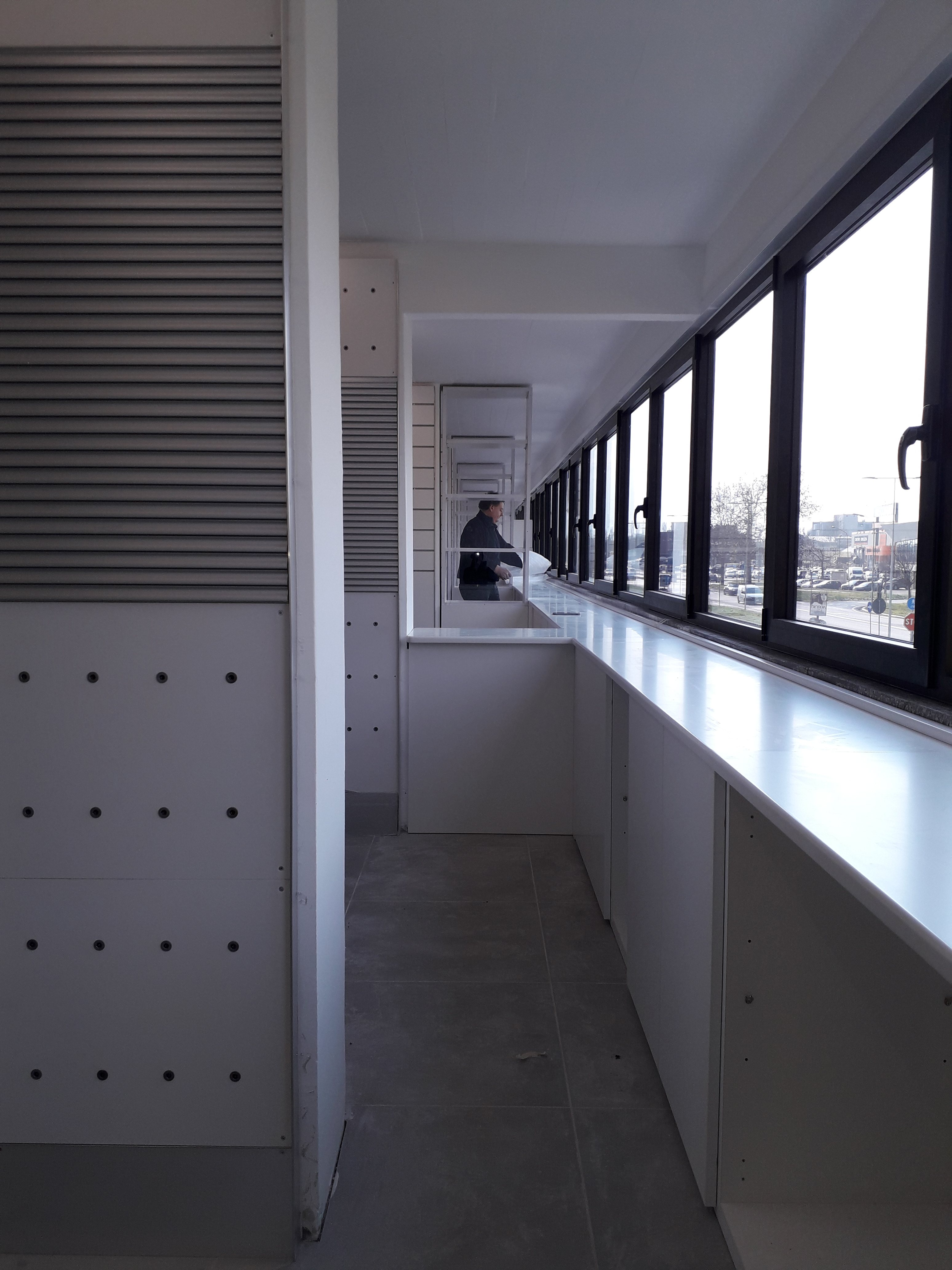 运动服饰专卖店设计-20