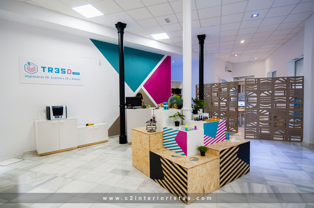 2017 年完成的 TR3SD 3D 打印机商店室内设计-15