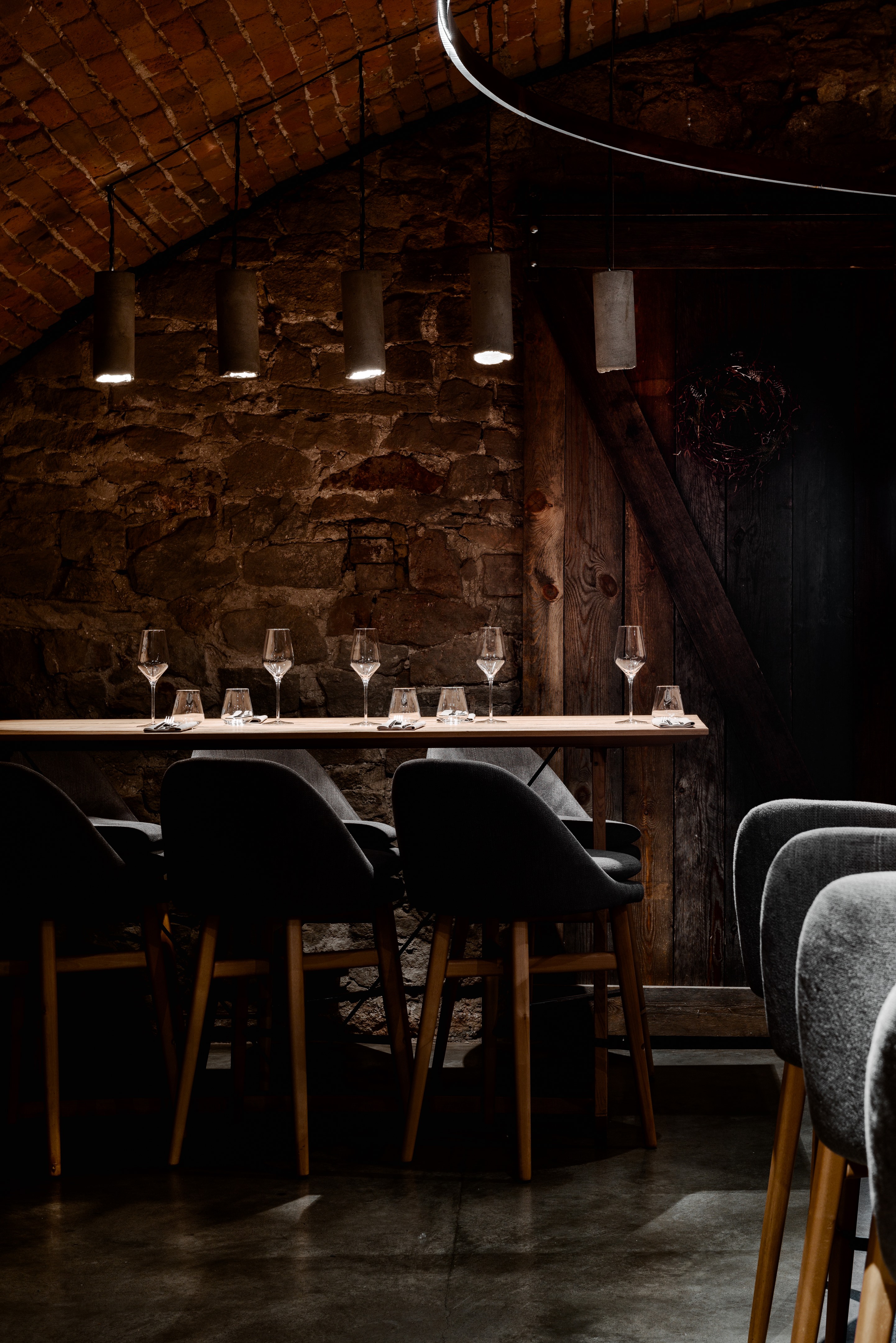 俄罗斯请 0.75 北欧餐厅 | 木材、砖石营造独特氛围-17