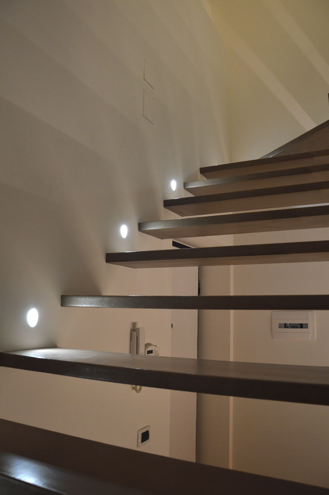 融合历史韵味的创新公寓设计-14