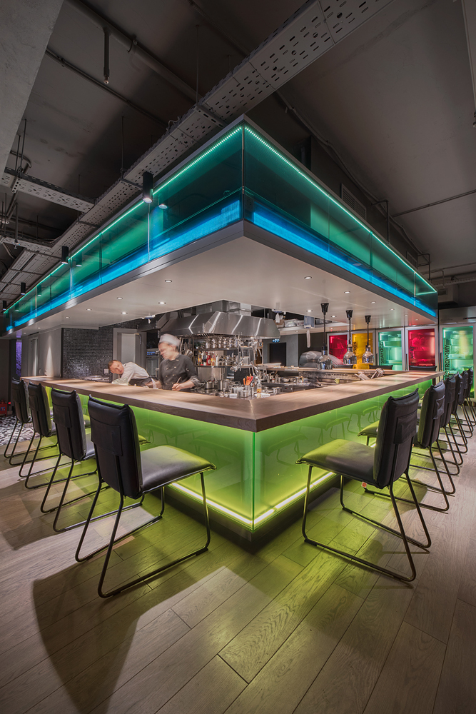 2019 年完成的酒吧室内设计案例解析-12