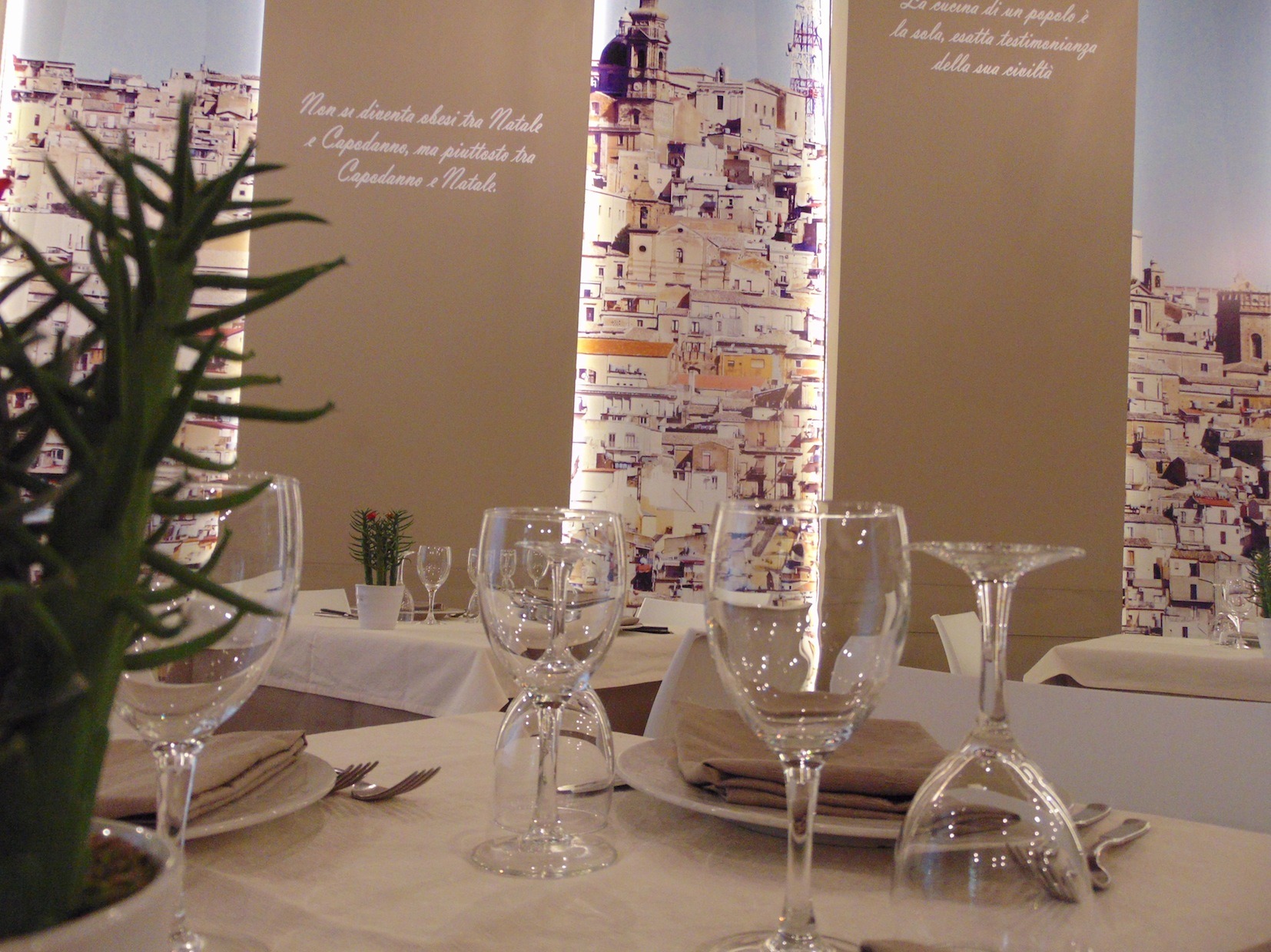 历史古城中的现代“小广场”-6