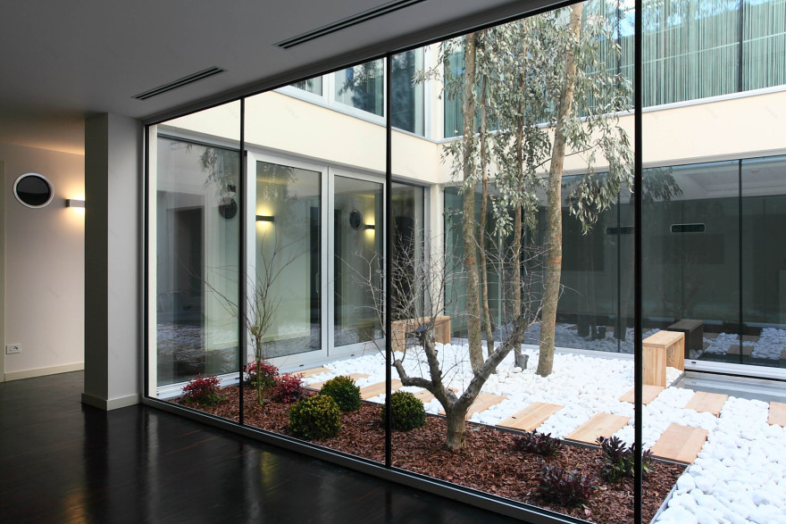 绿色之心——意大利 Blu Moret 酒店中心设计-12