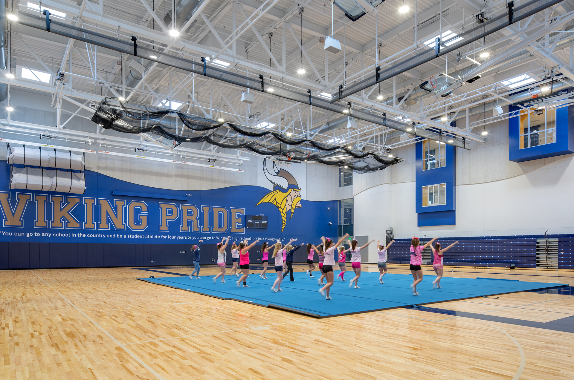 温斯洛普中学,高中-12