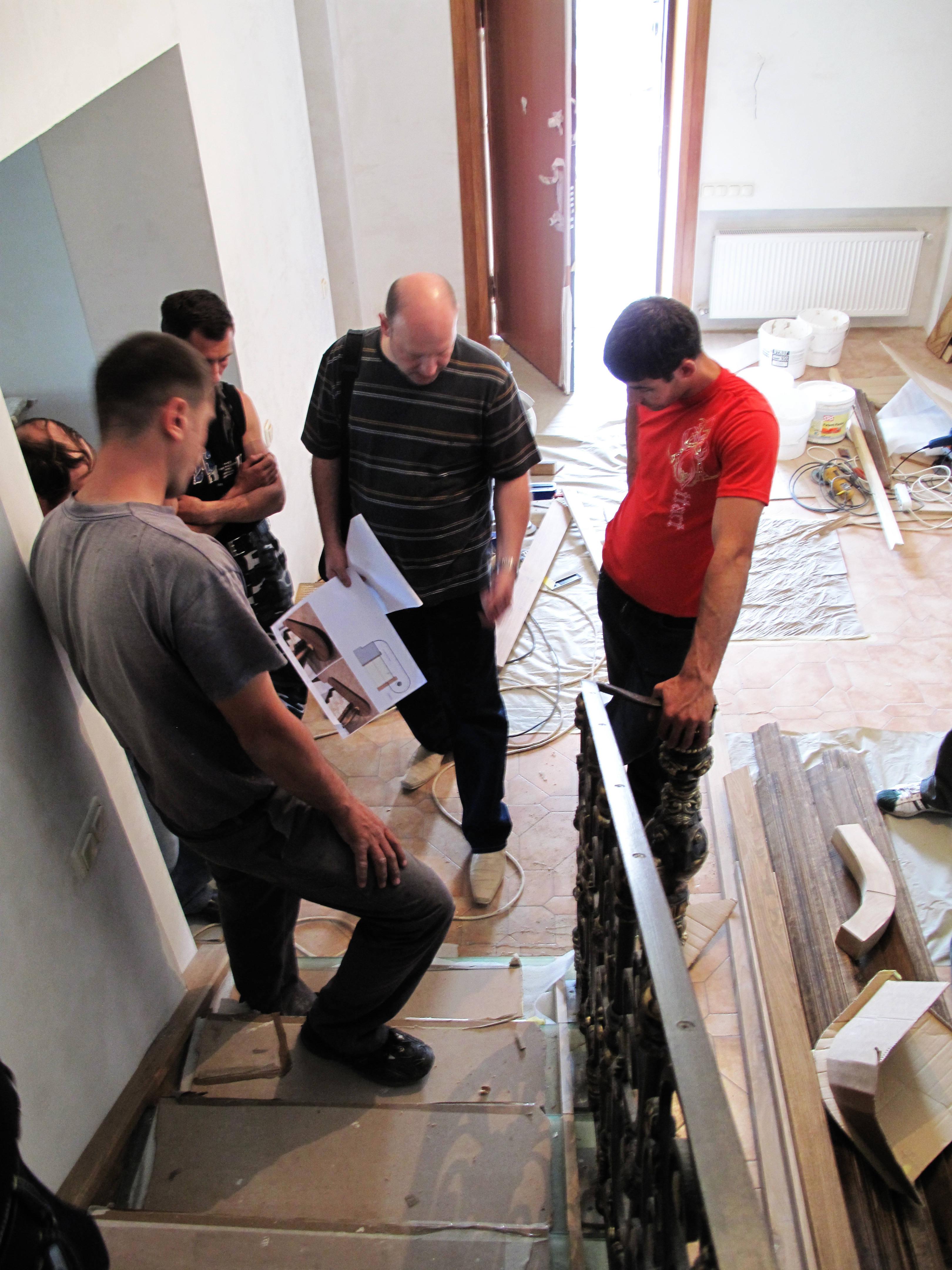 2012 年经典风格钢制单家庭住宅楼梯设计-18