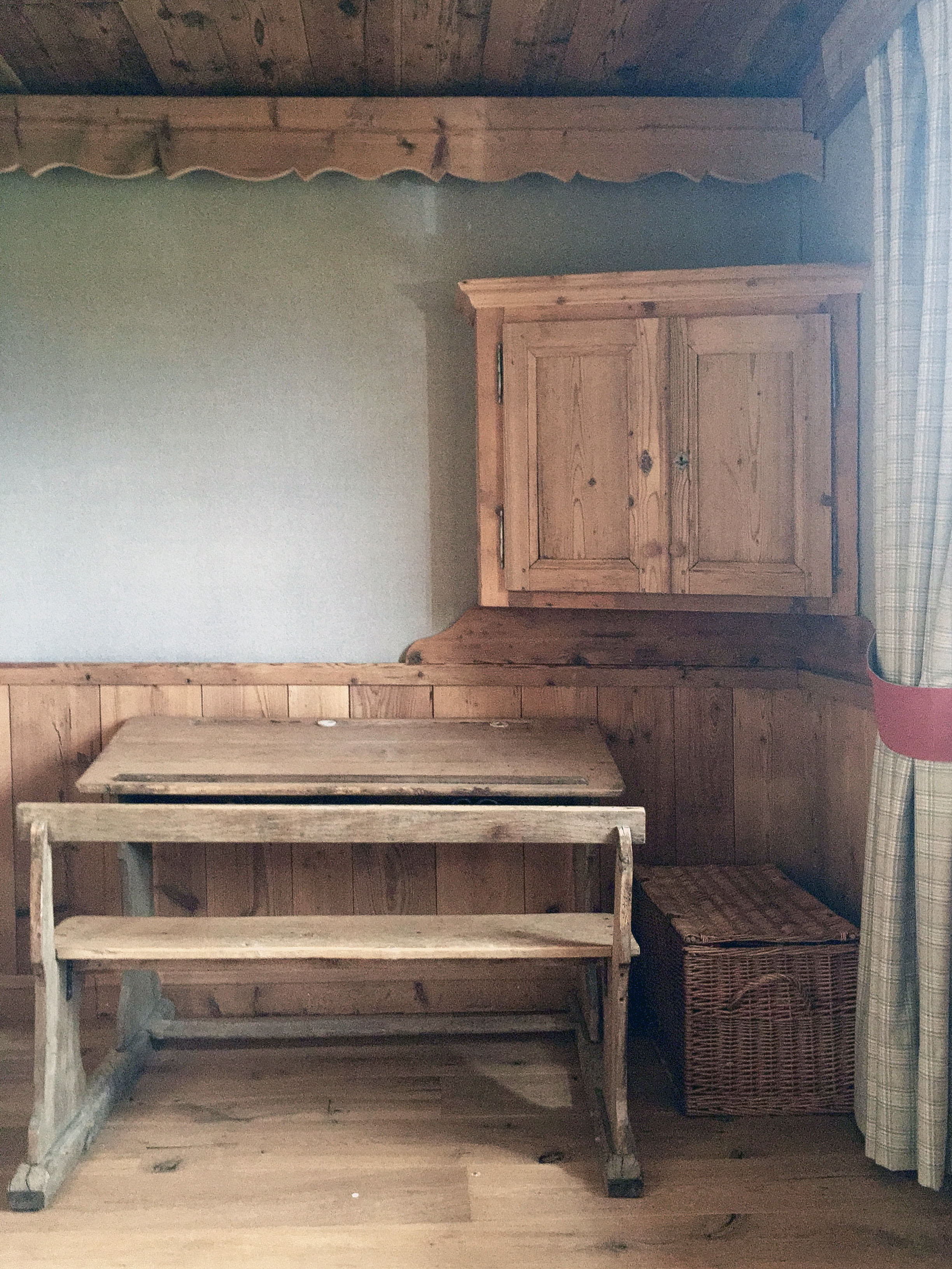 自然元素打造的阿尔卑斯山居设计-11