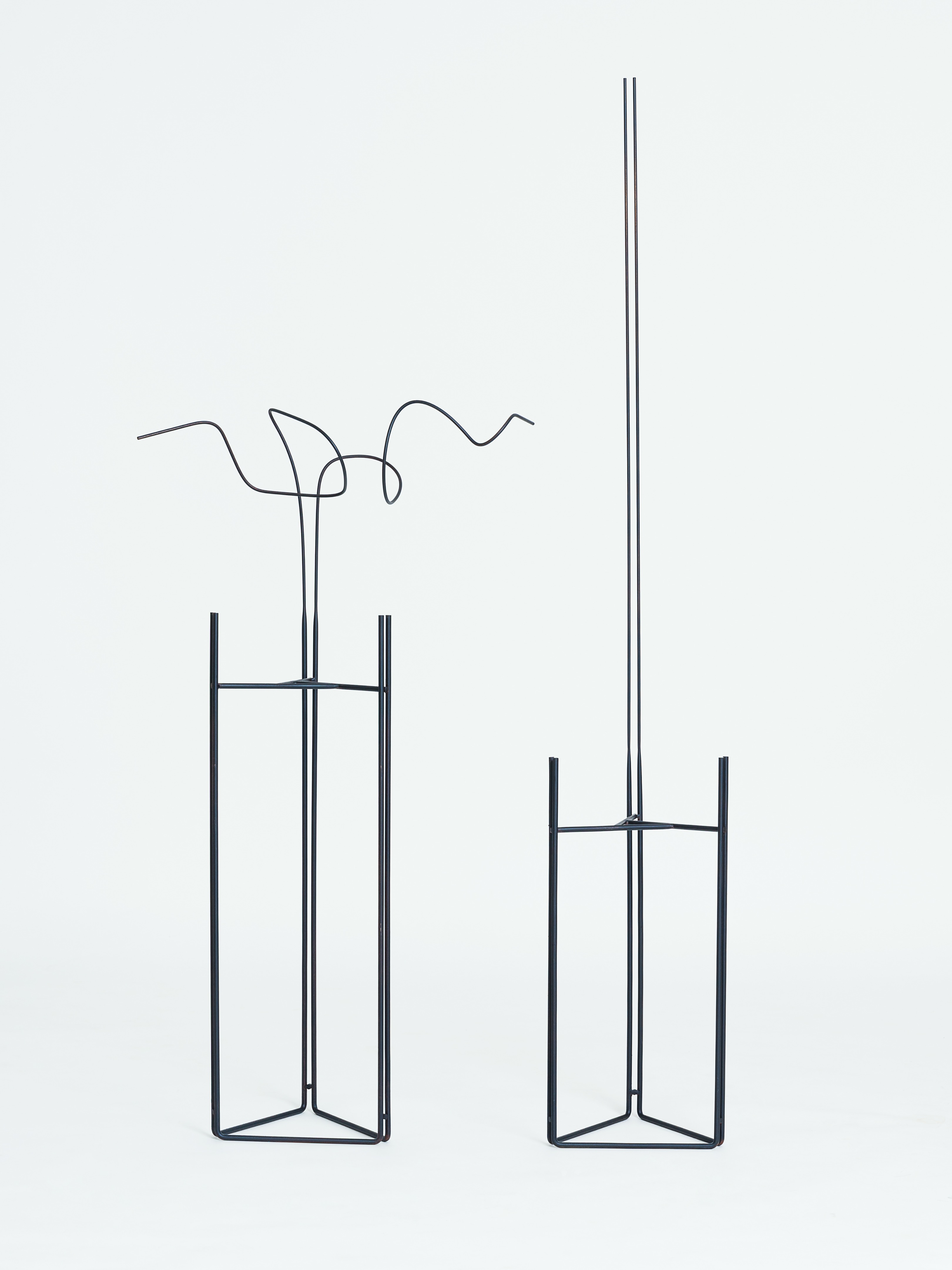 Linha 系列家具 | 灵活金属杆打造的多功能绿植与家居设计-17