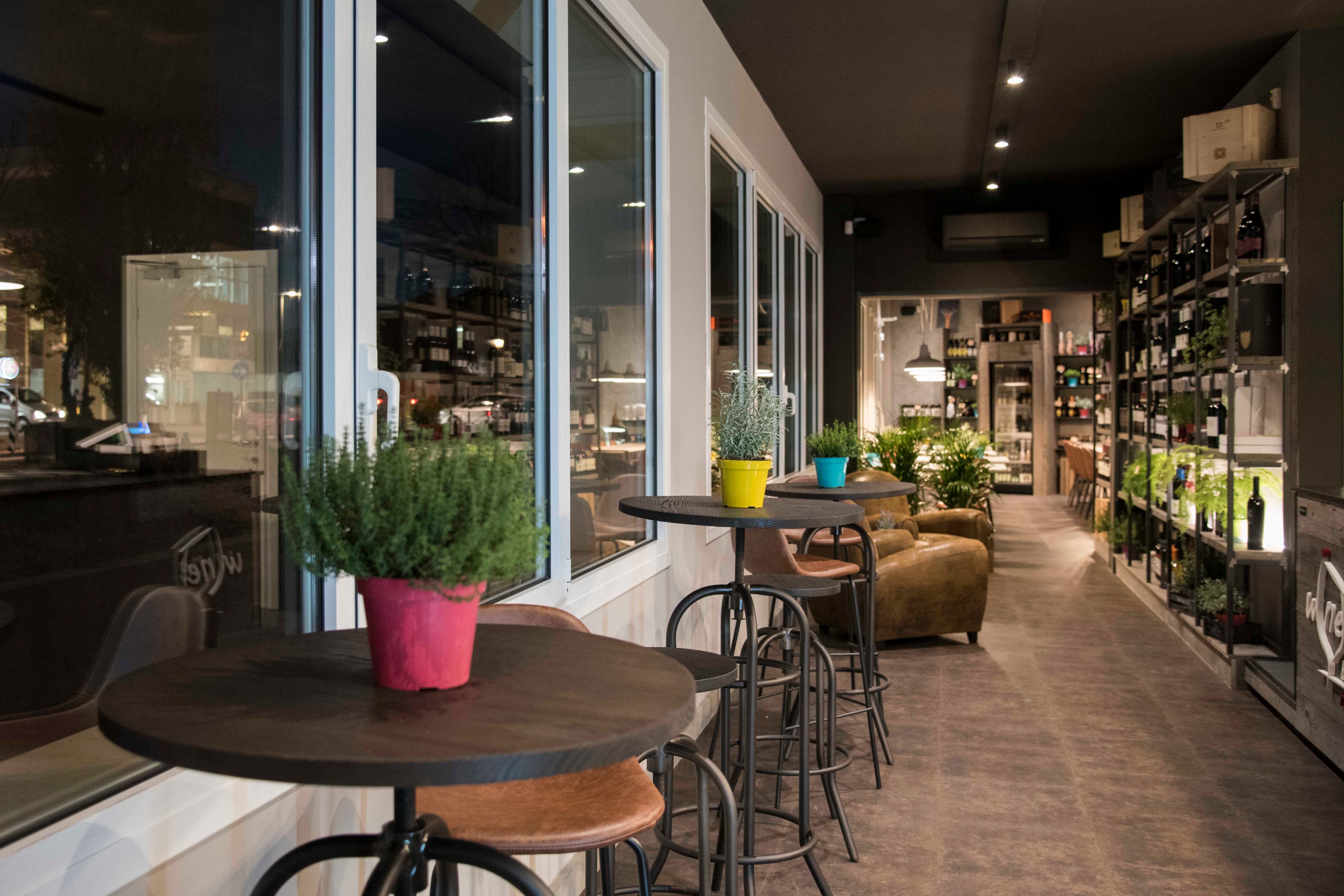 Wine Beer River 酒吧-7