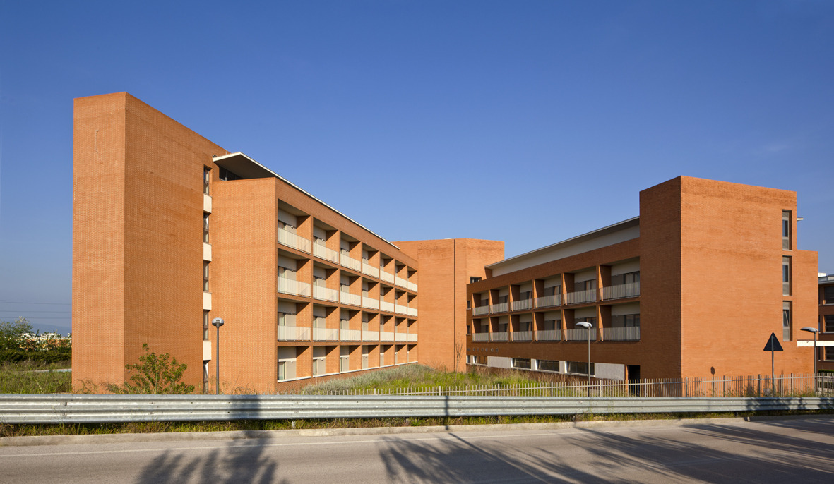 意大利 Gricignano d'Aversa 酒店设计-11