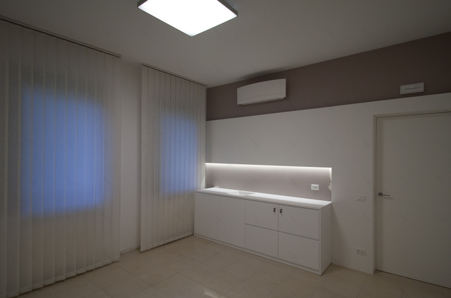 重塑空间,焕发生机——意大利 Treviso 商业空间改造-11