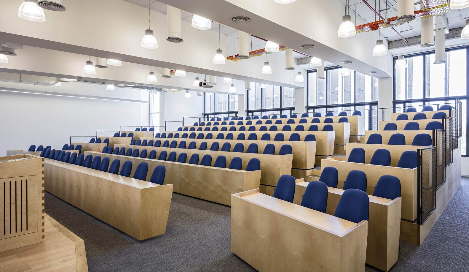 IDC Herzliya的米里亚姆博士和谢尔登·G·阿德尔森创业学校-83