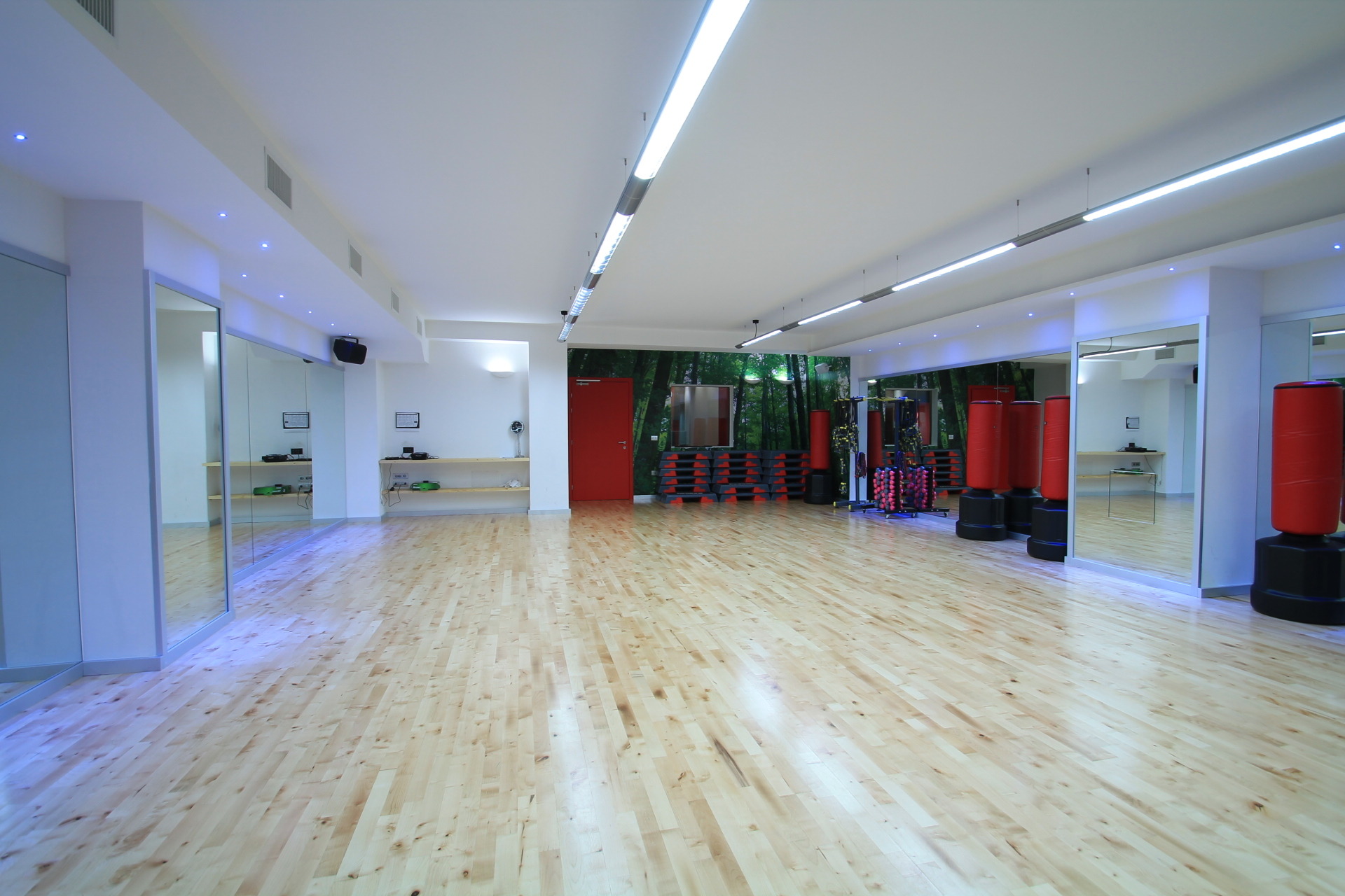 瑞费尔中央健康中心-8