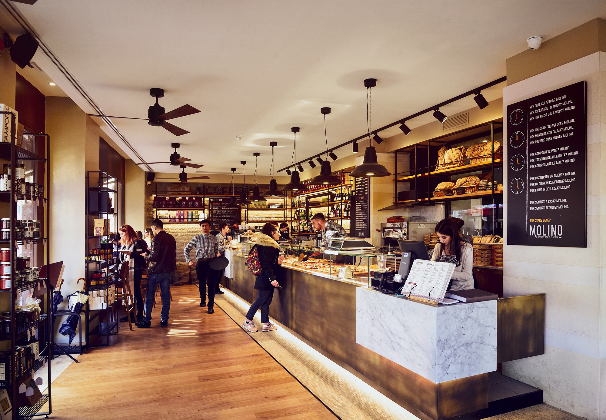 罗马 Molino 烘焙坊,温馨意式空间-5