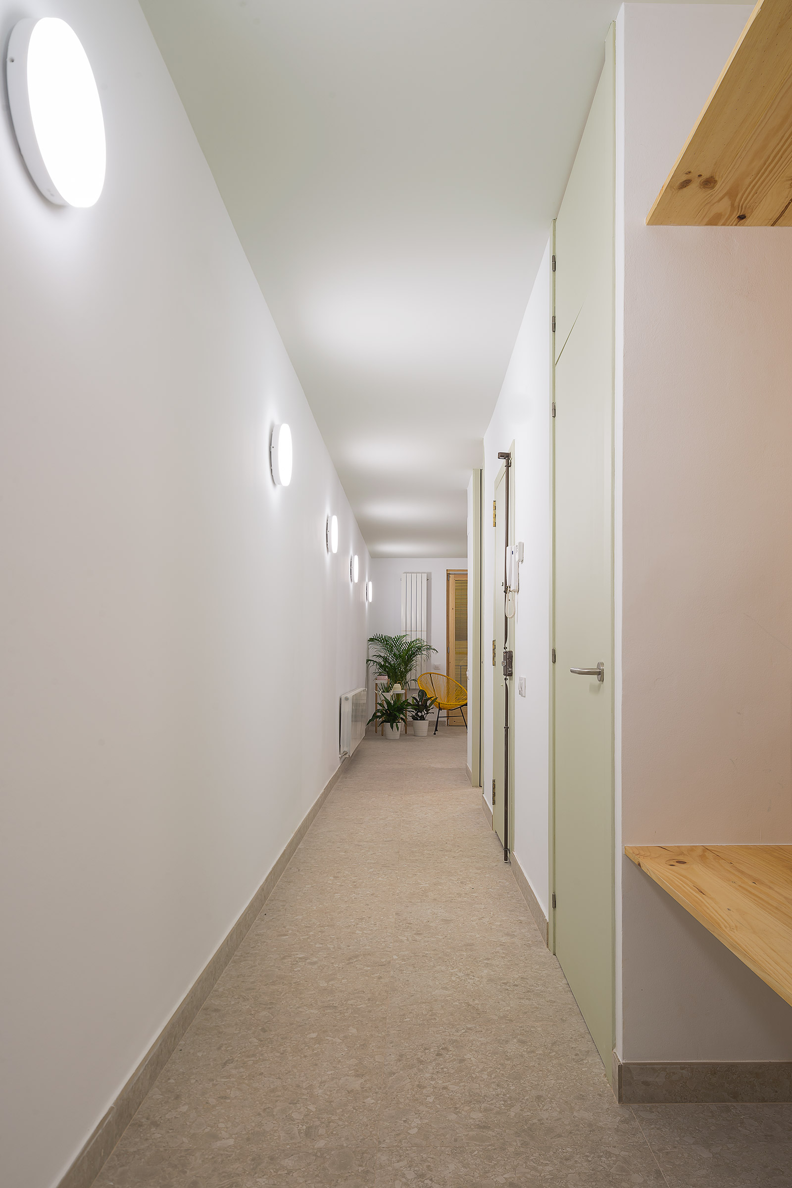 历史中心公寓的现代翻新-39