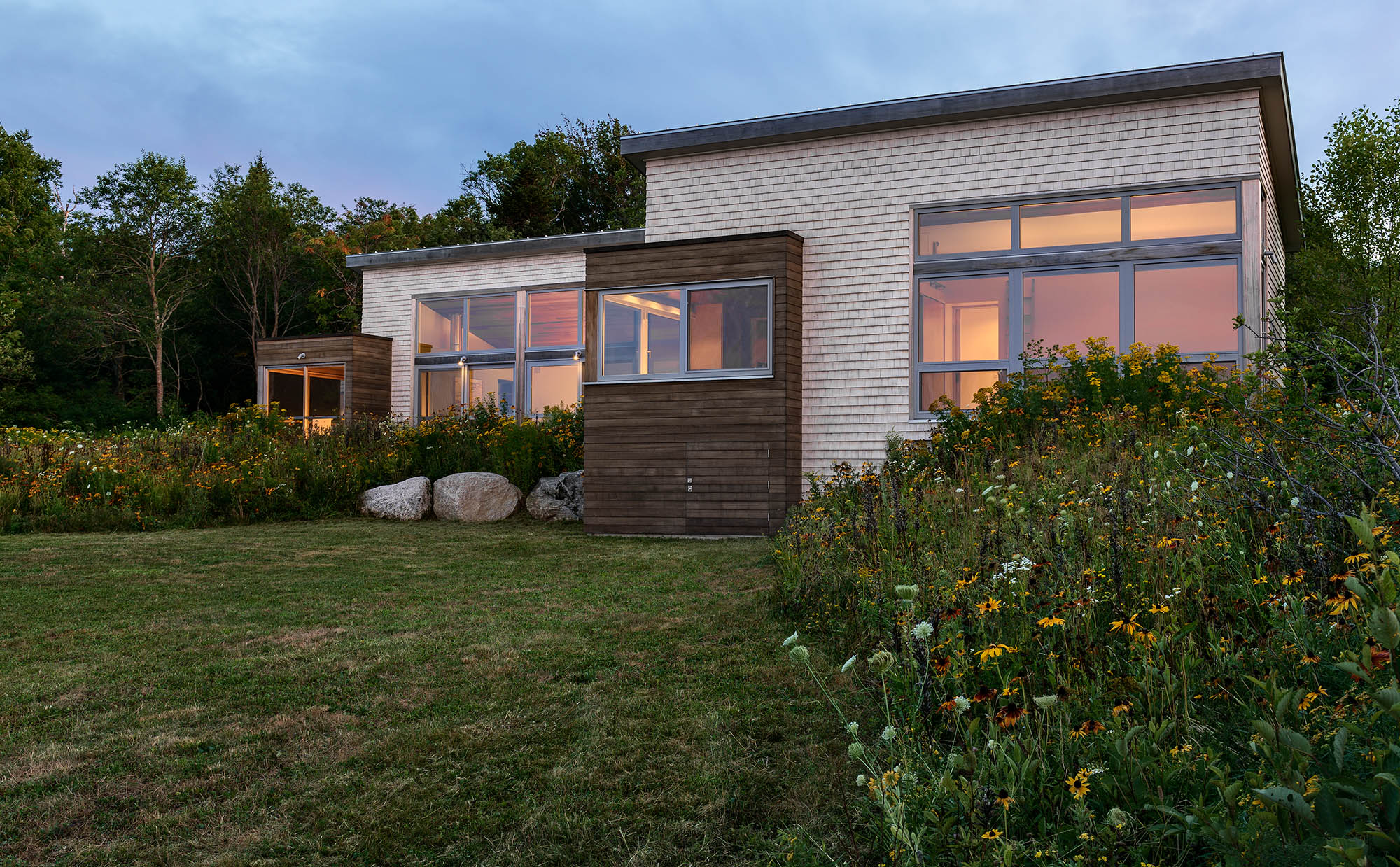 2015 年完成的木质单家庭住宅-11