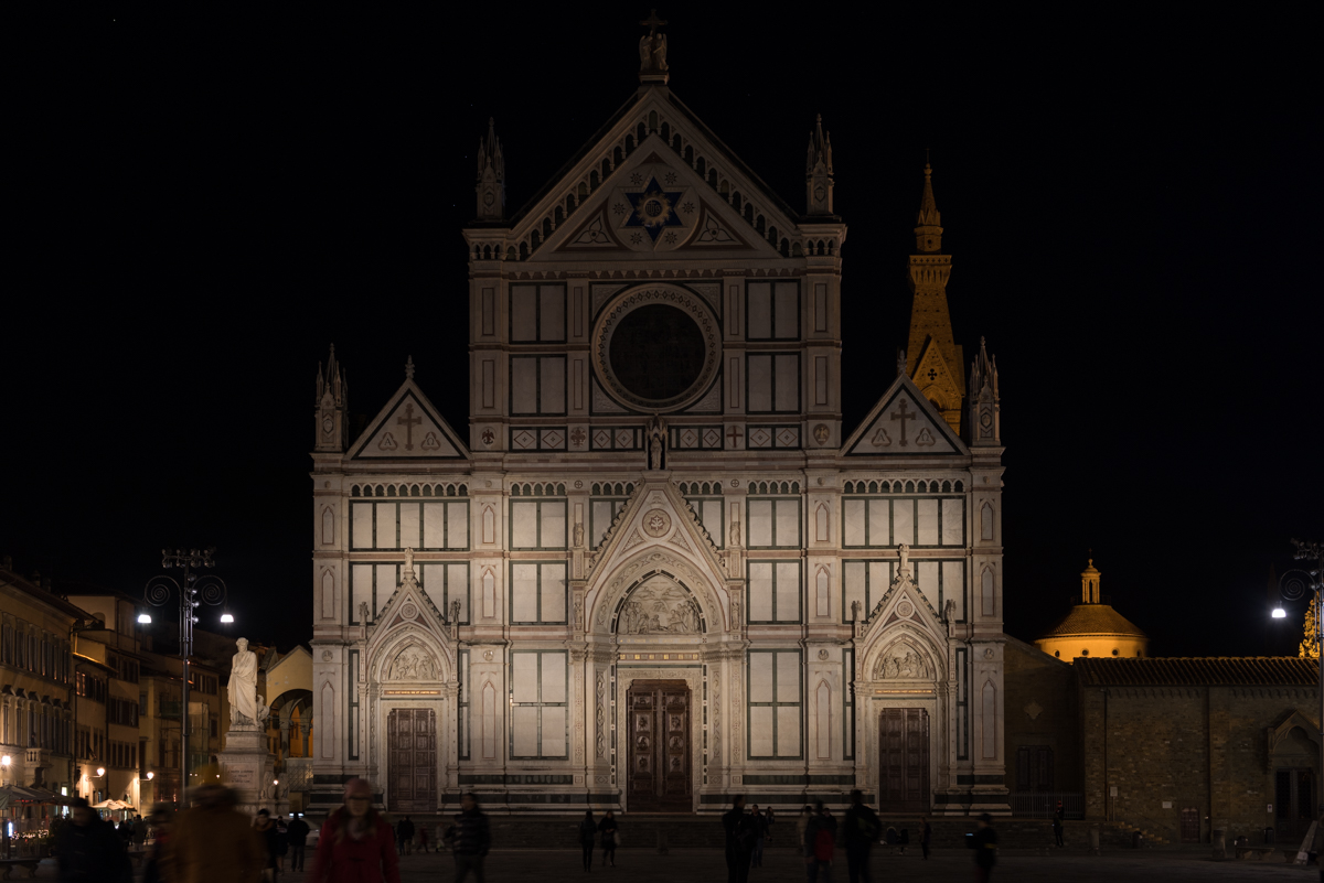 佛罗伦萨圣克罗斯大教堂外墙照明设计-12
