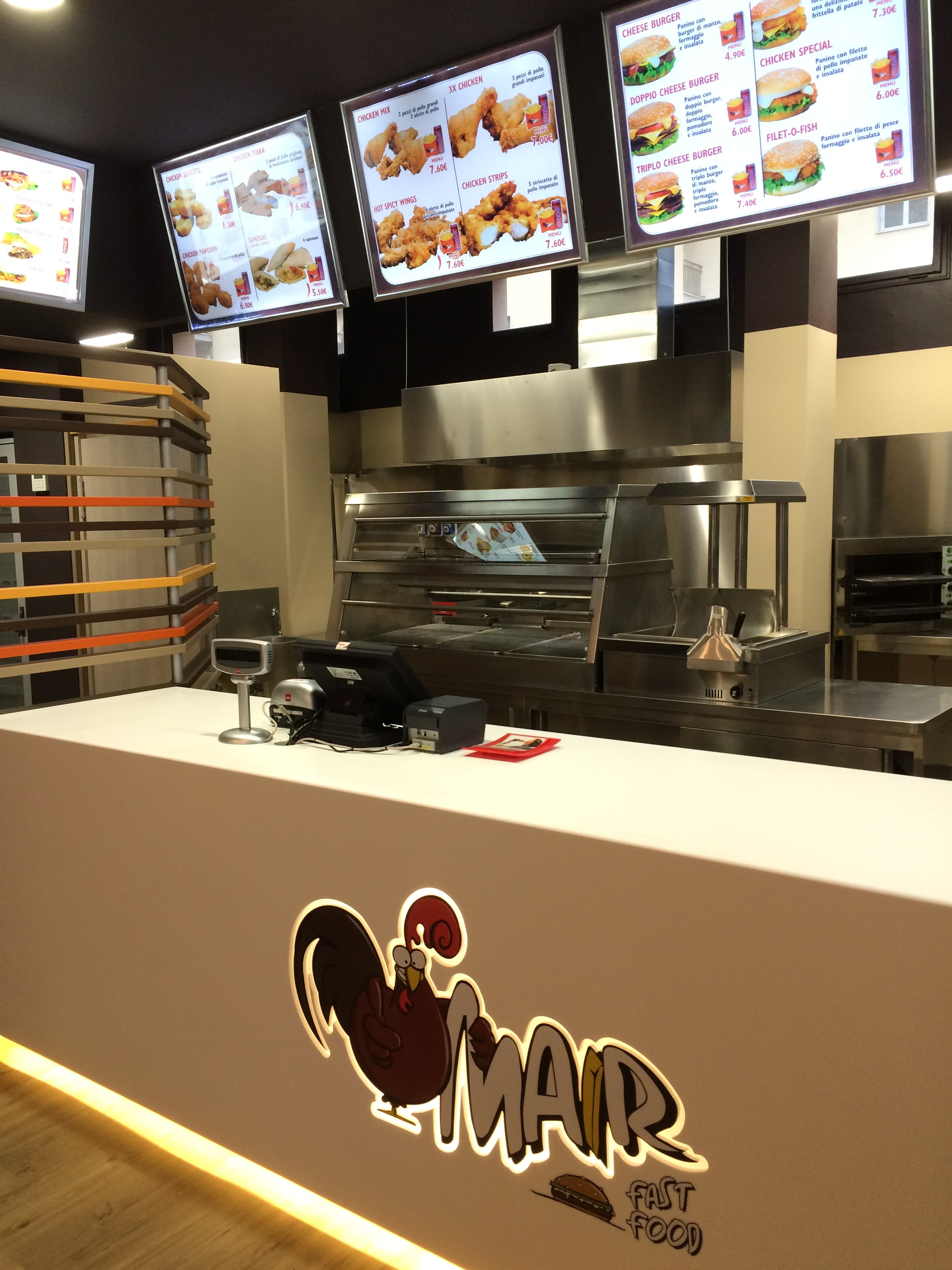 2016 年完成的 MAIR 快餐店室内设计案例-12